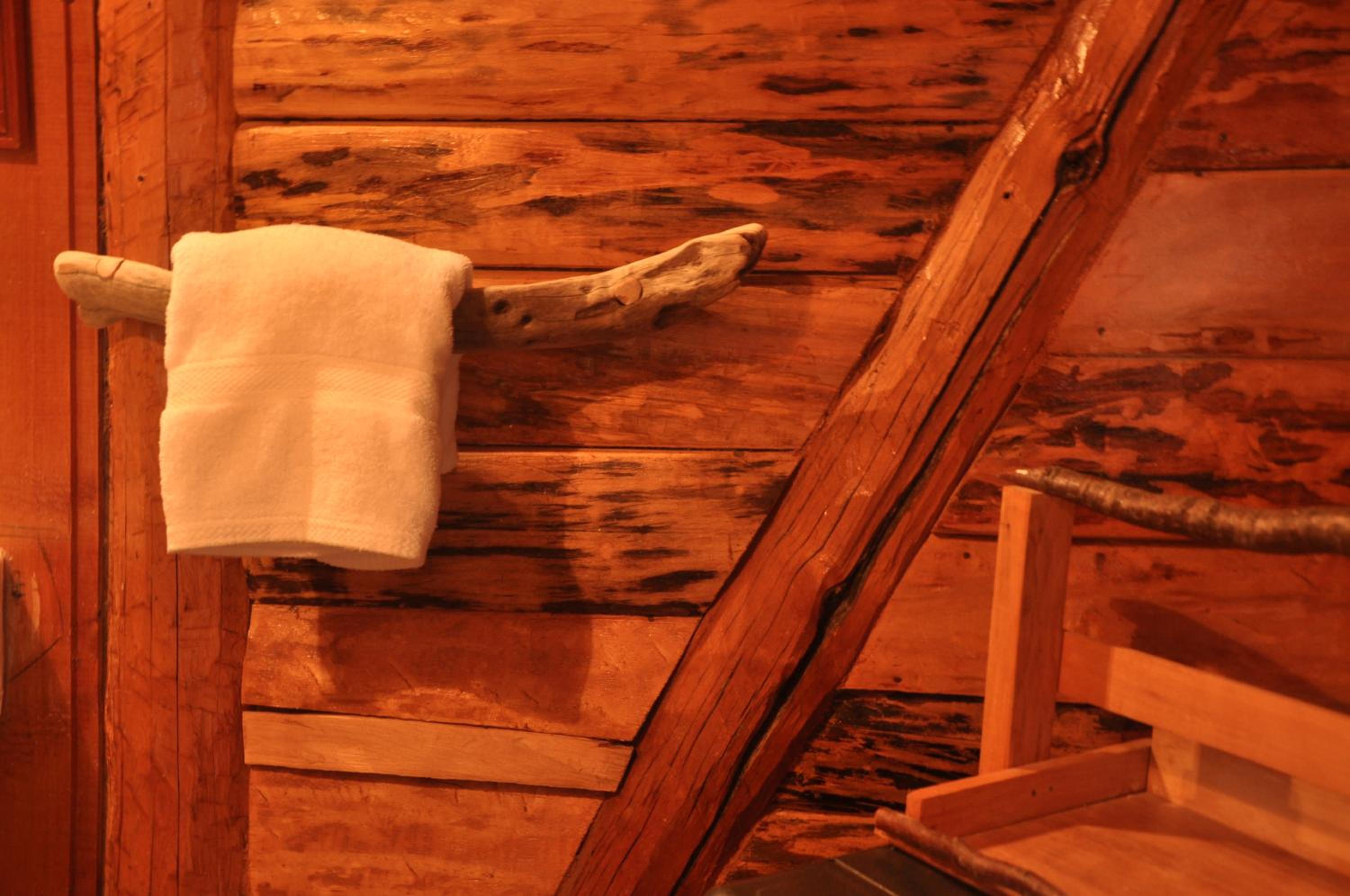 Mallin Colorado Ecolodge