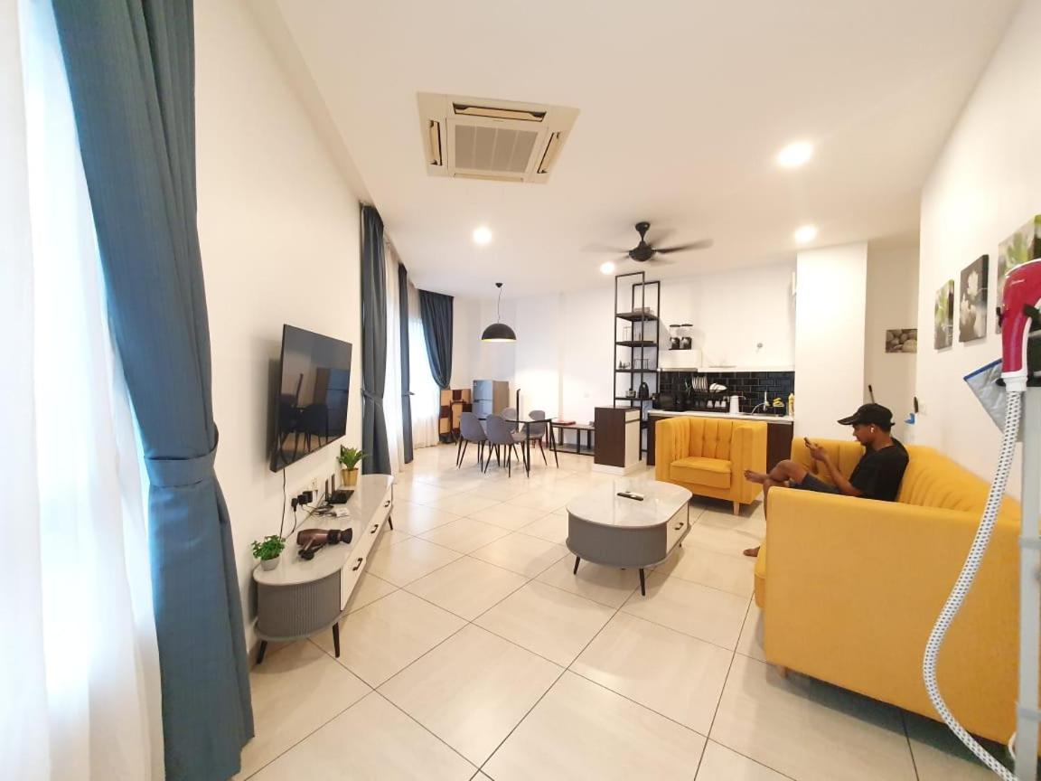 The Octagon -The City Centre Signature Suite in Ipoh