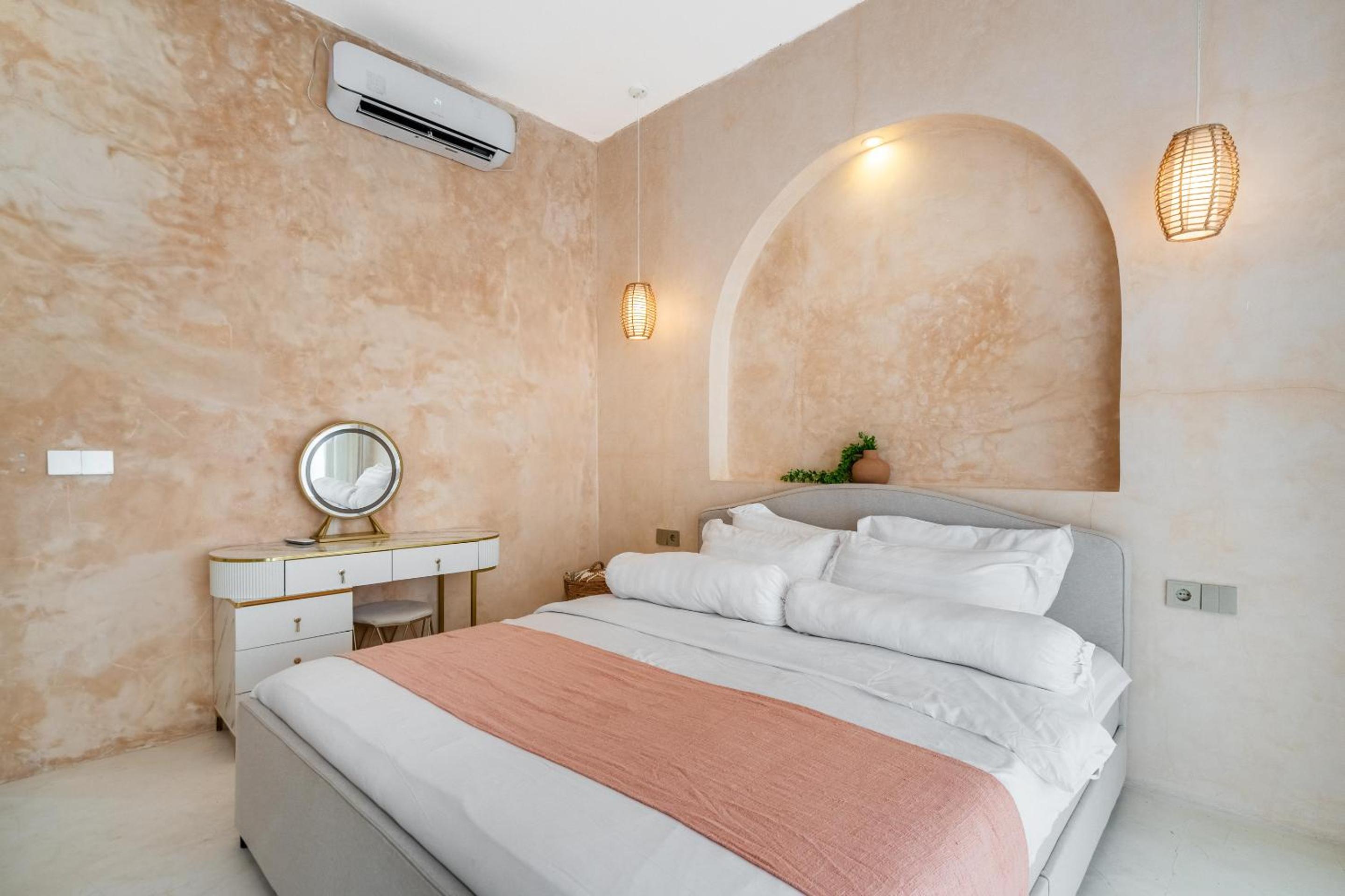 Villa Sacral 3BR Designer Villa with Pool & Gazebo