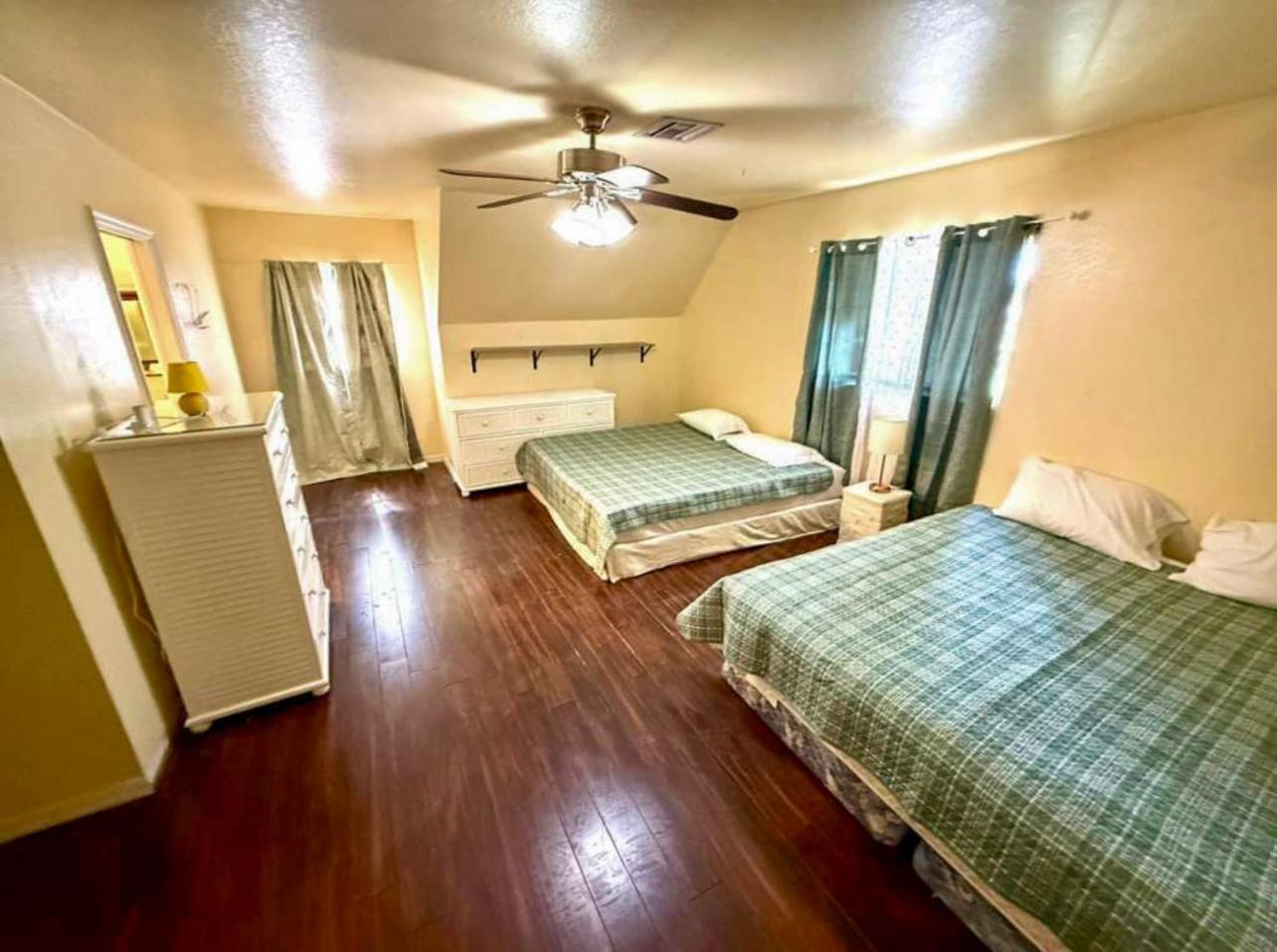 Al Capone - Paradise Home & Apartment