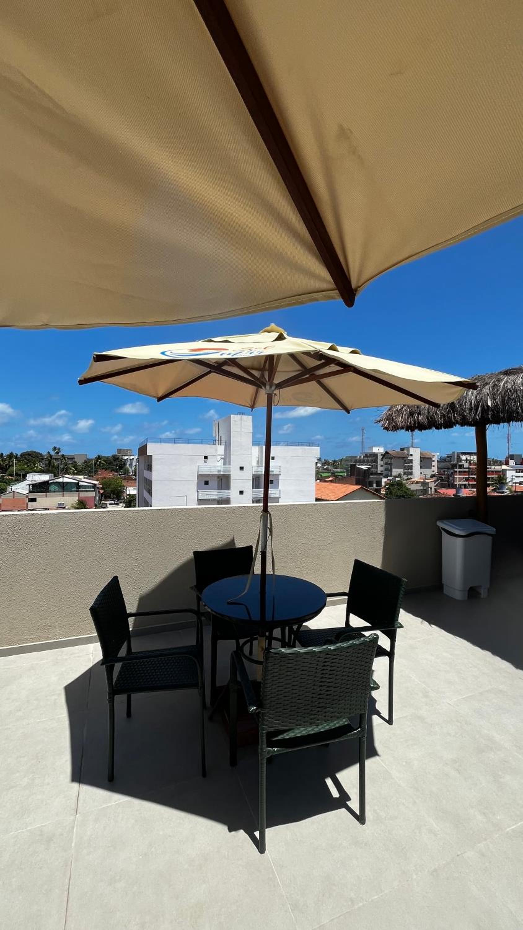Flat com Hidromassagem Privativa e Piscina no Rooftop no Centro de Porto