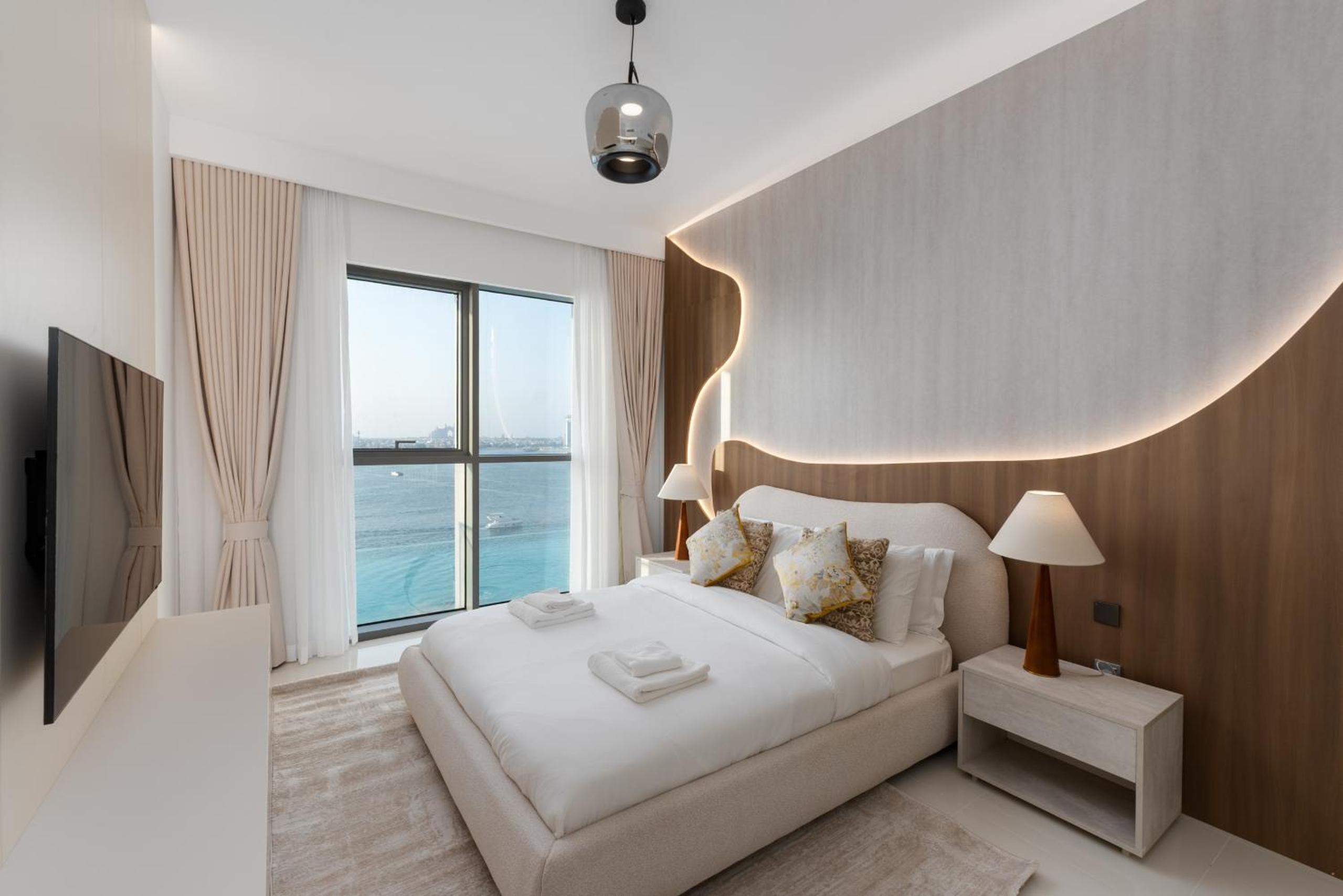 Beach Isle 2, Emaar Beachfront - Mint Stay
