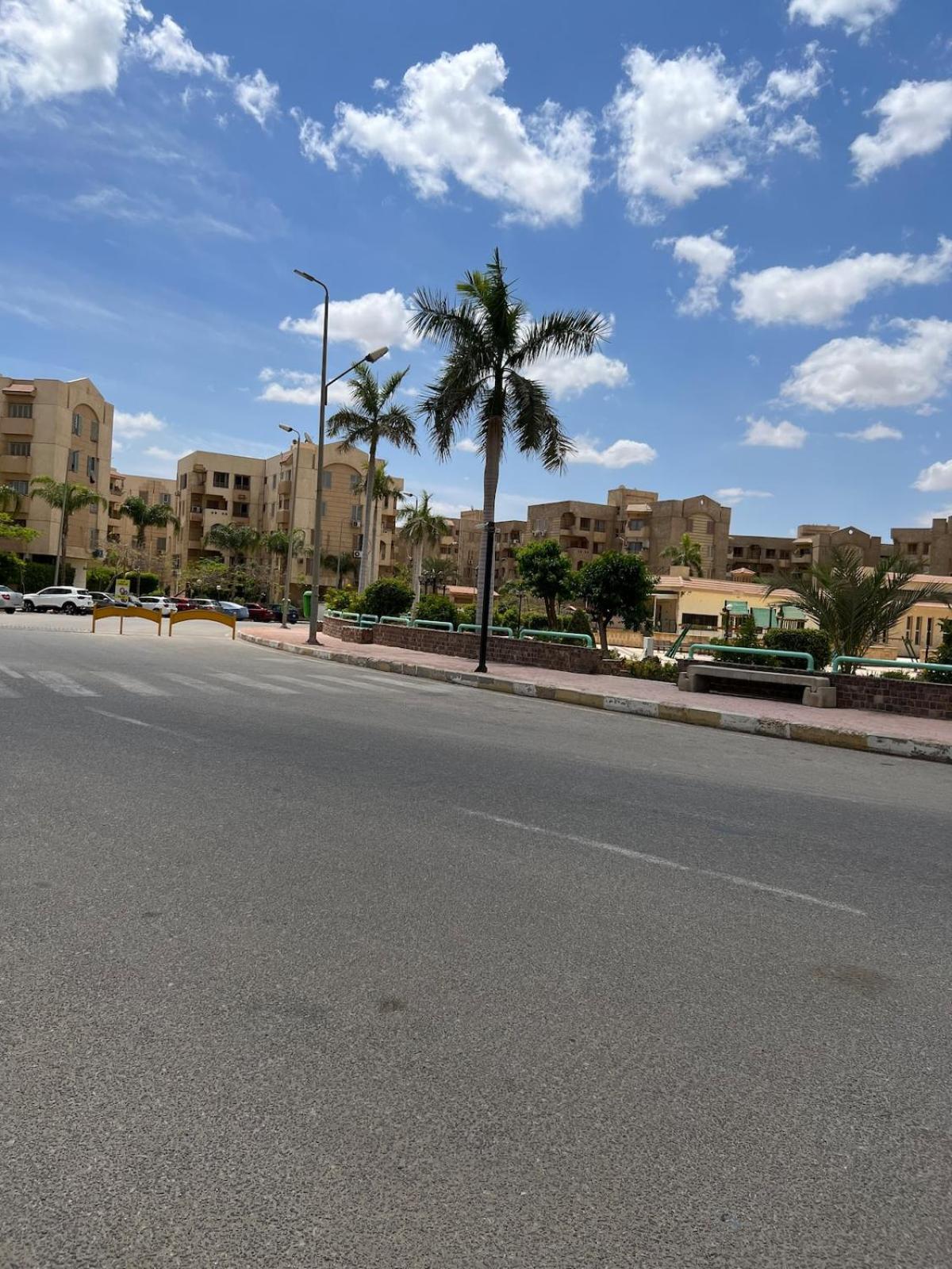 Apartment with garden, 4BR, Zed Park view-compund