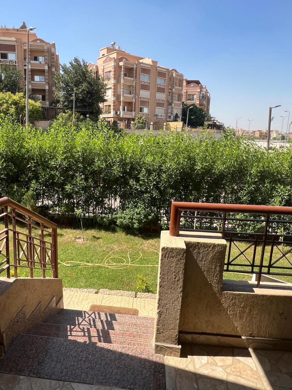 Apartment with garden, 4BR, Zed Park view-compund