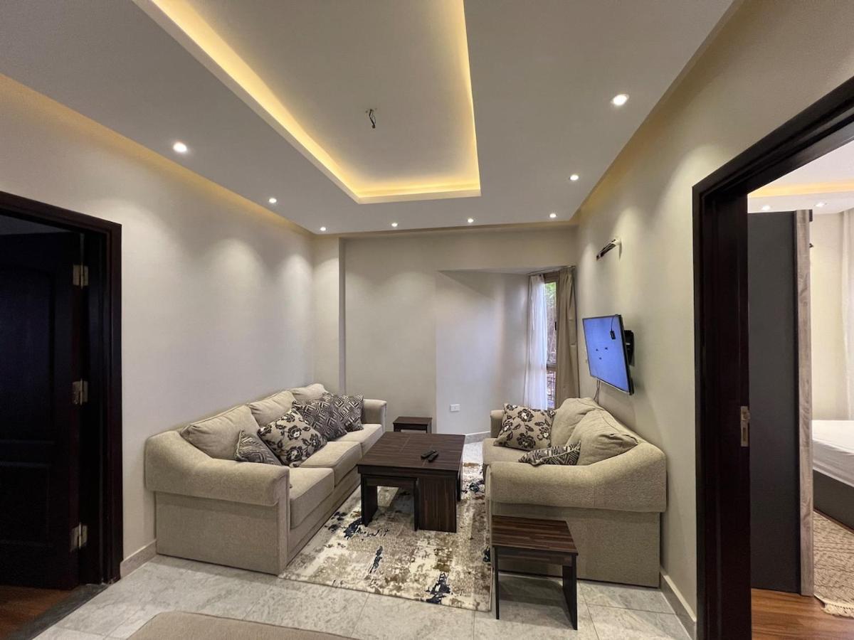 Apartment with garden, 4BR, Zed Park view-compund