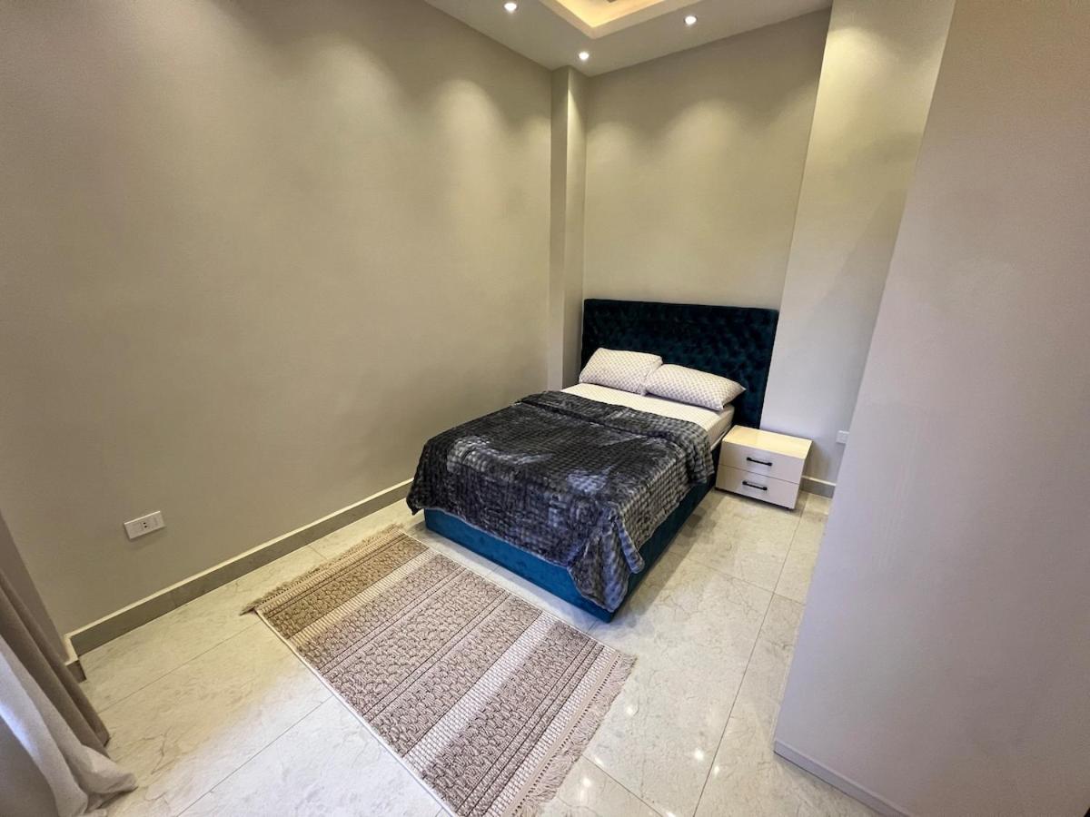 Apartment with garden, 4BR, Zed Park view-compund