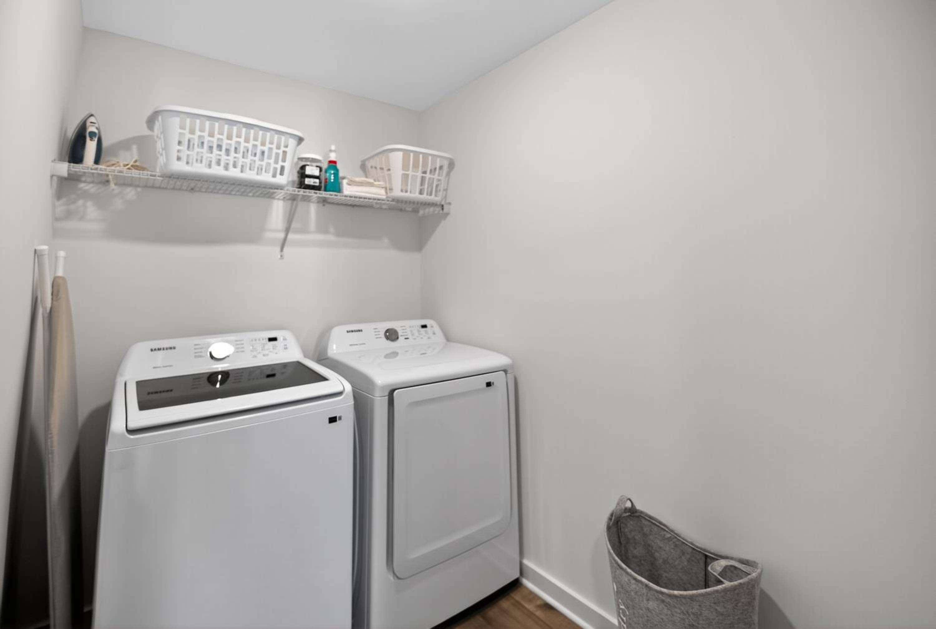 Brand-new Cozy Townhouse - 3BR - 2,5BA - Minutes To Mid City