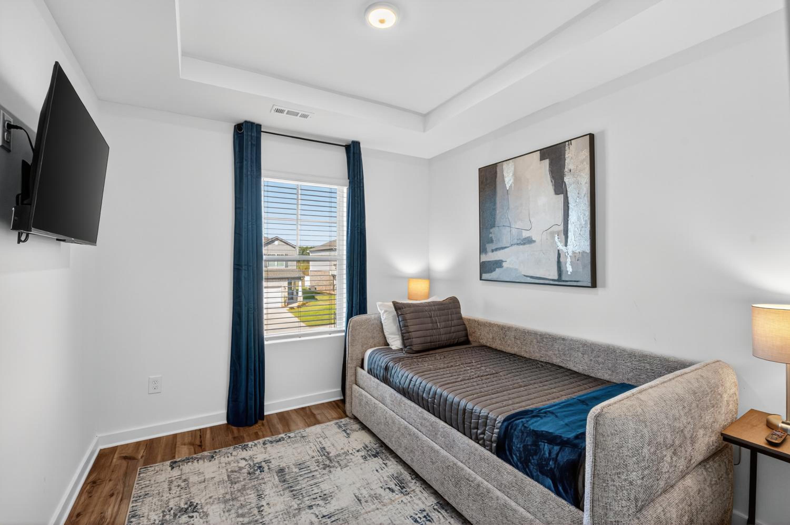 Brand-new Cozy Townhouse - 3BR - 2,5BA - Minutes To Mid City