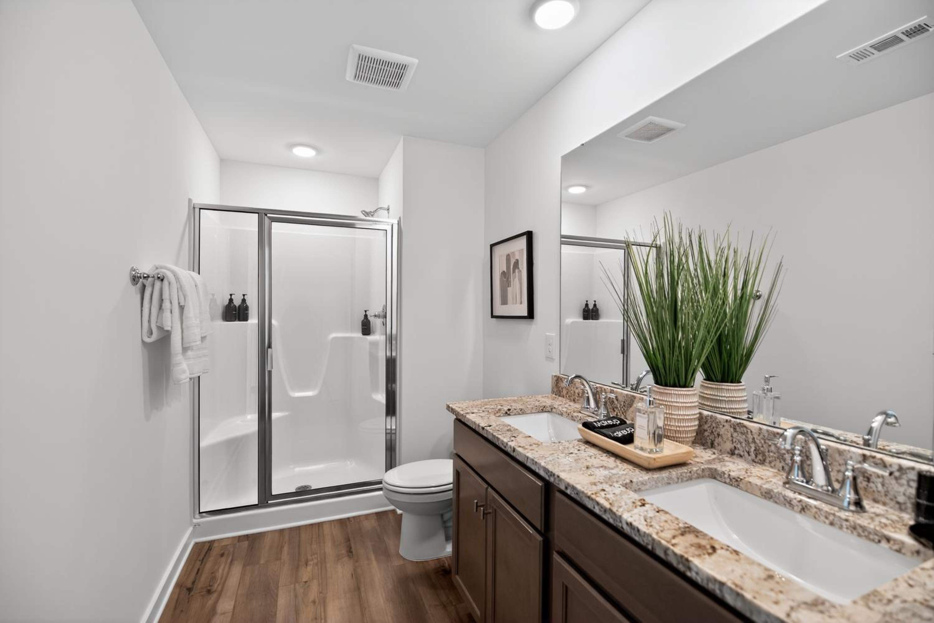 Brand-new Cozy Townhouse - 3BR - 2,5BA - Minutes To Mid City