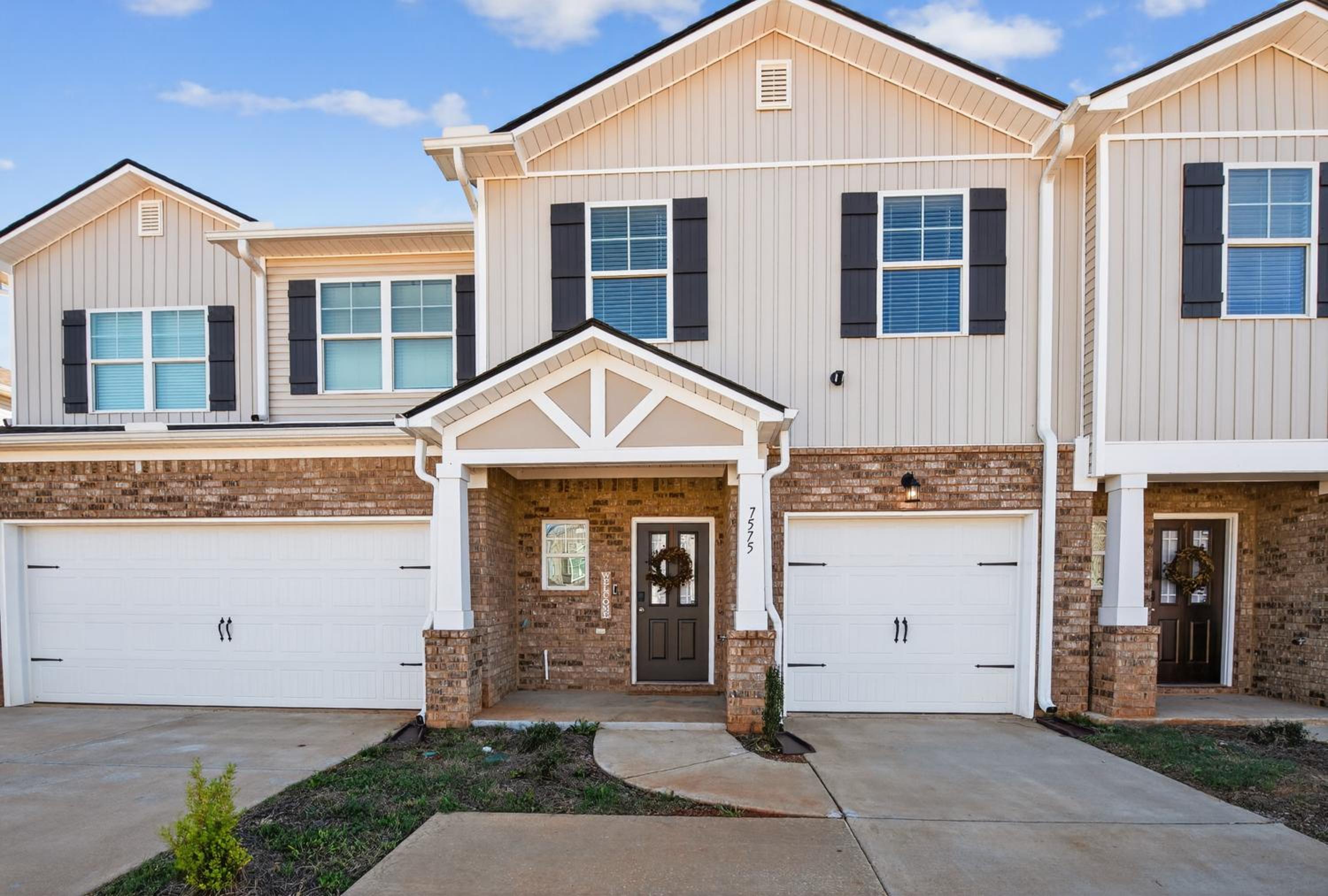 Brand-new Cozy Townhouse - 3BR - 2,5BA - Minutes To Mid City