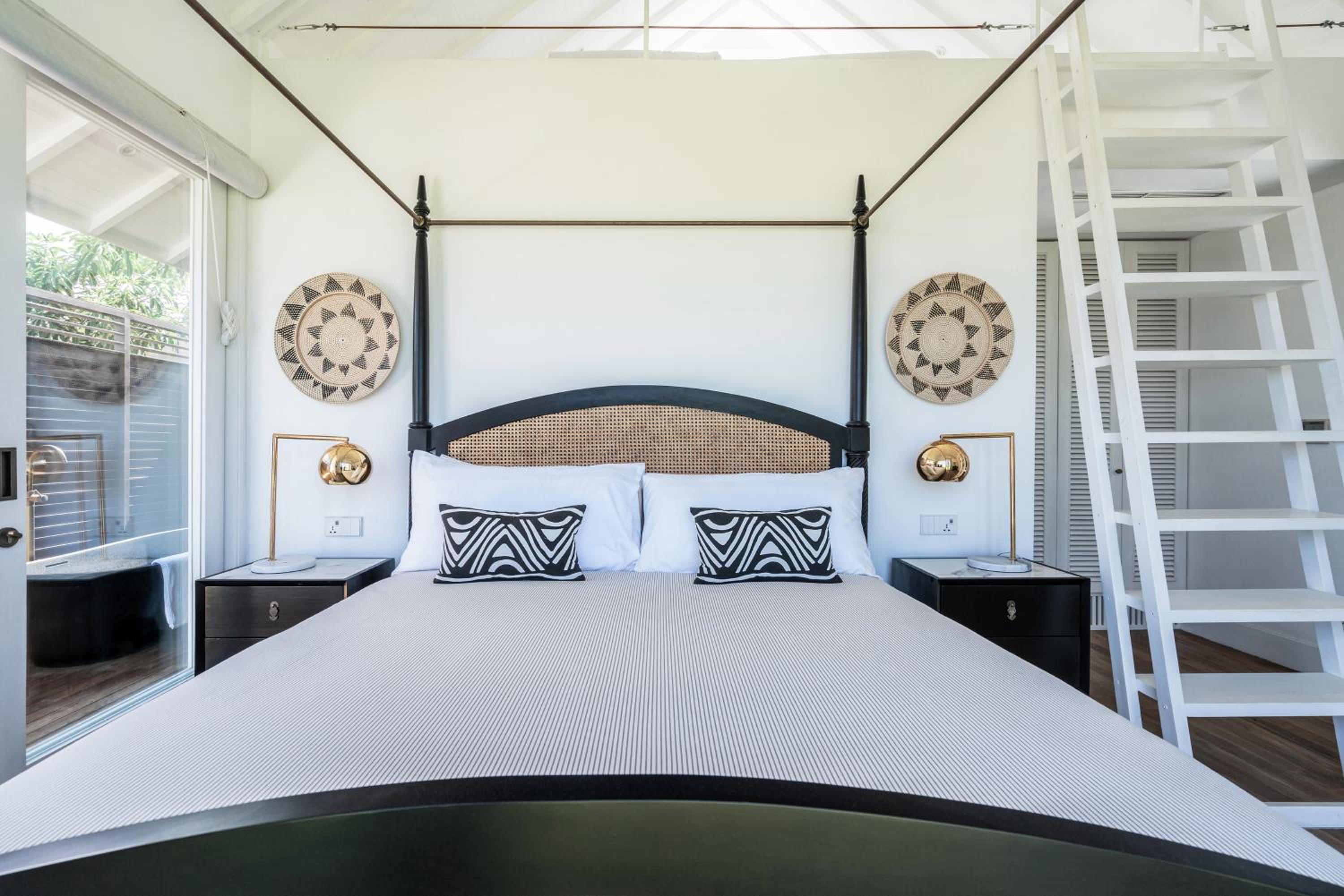 Kasianda House - Private Resort with Culinary Team, Butlers and Mixologists