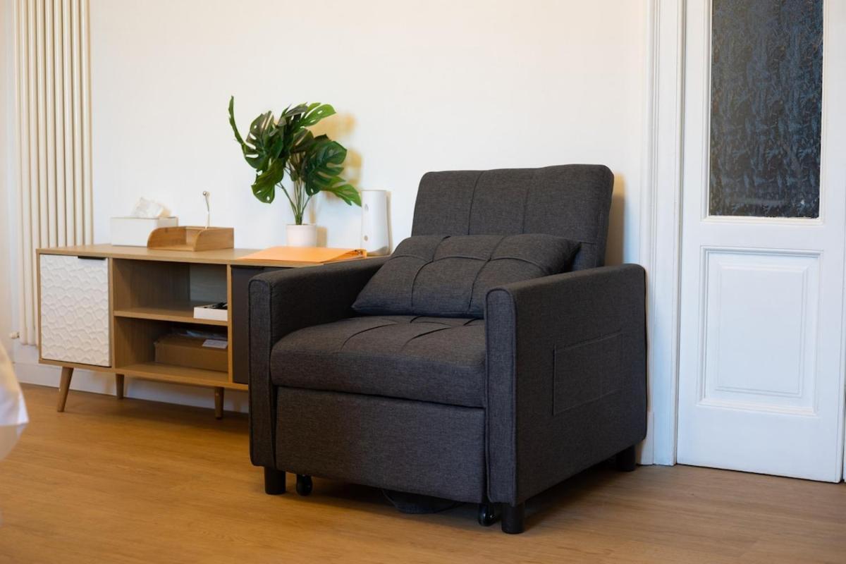 Modern 2BR 2BA Metro Access 12min Duomo
