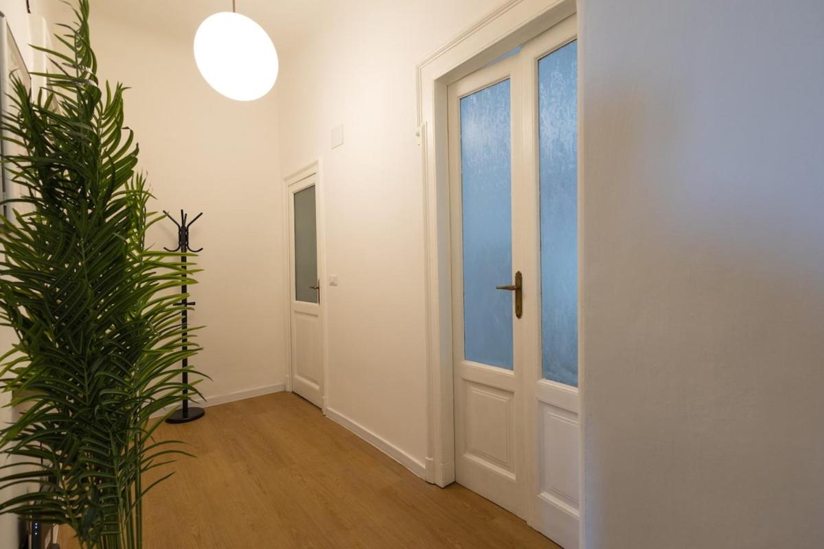 Modern 2BR 2BA Metro Access 12min Duomo