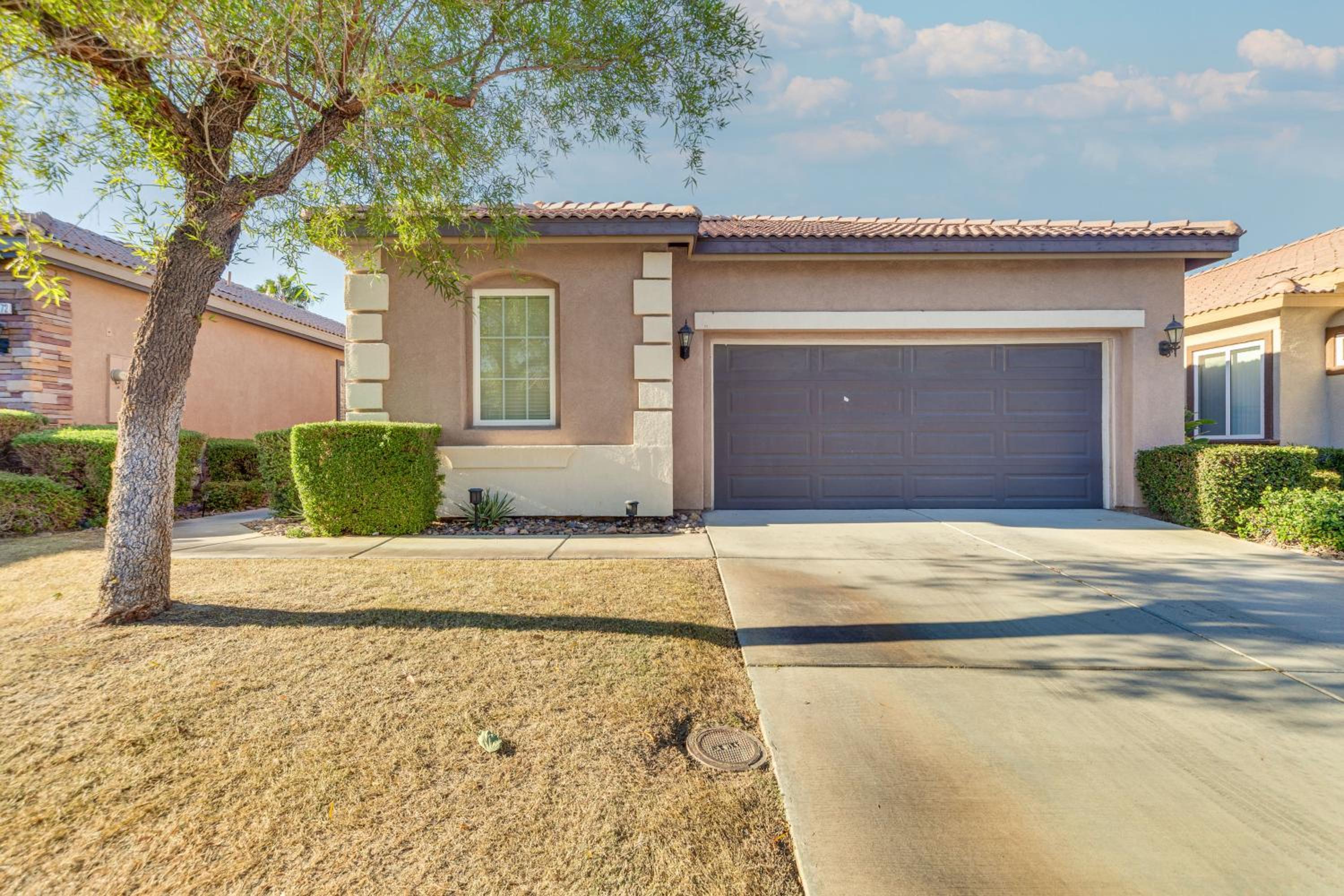 On Golf Course Quiet Indio Home with Pool Access!