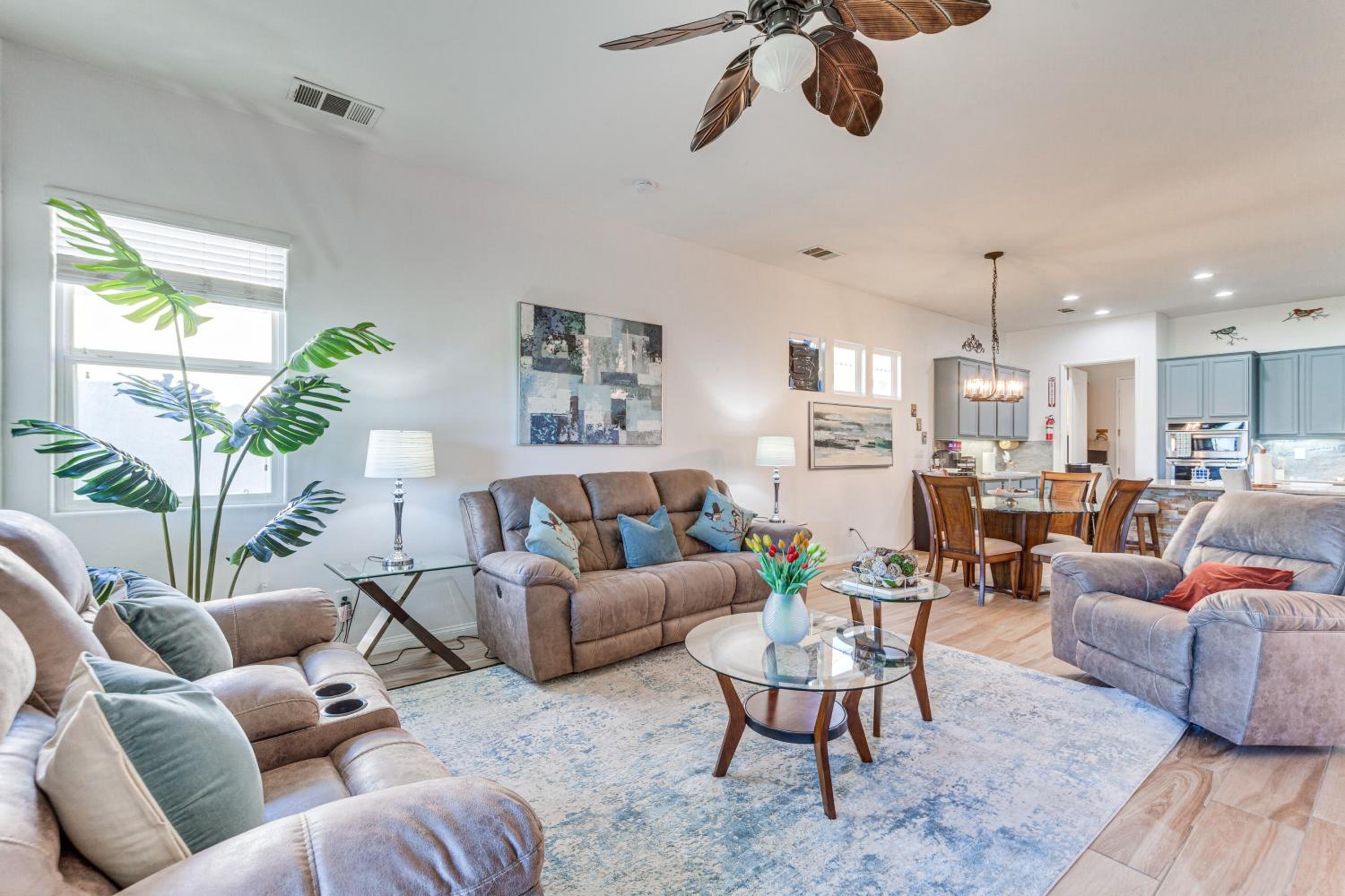 On Golf Course Quiet Indio Home with Pool Access!