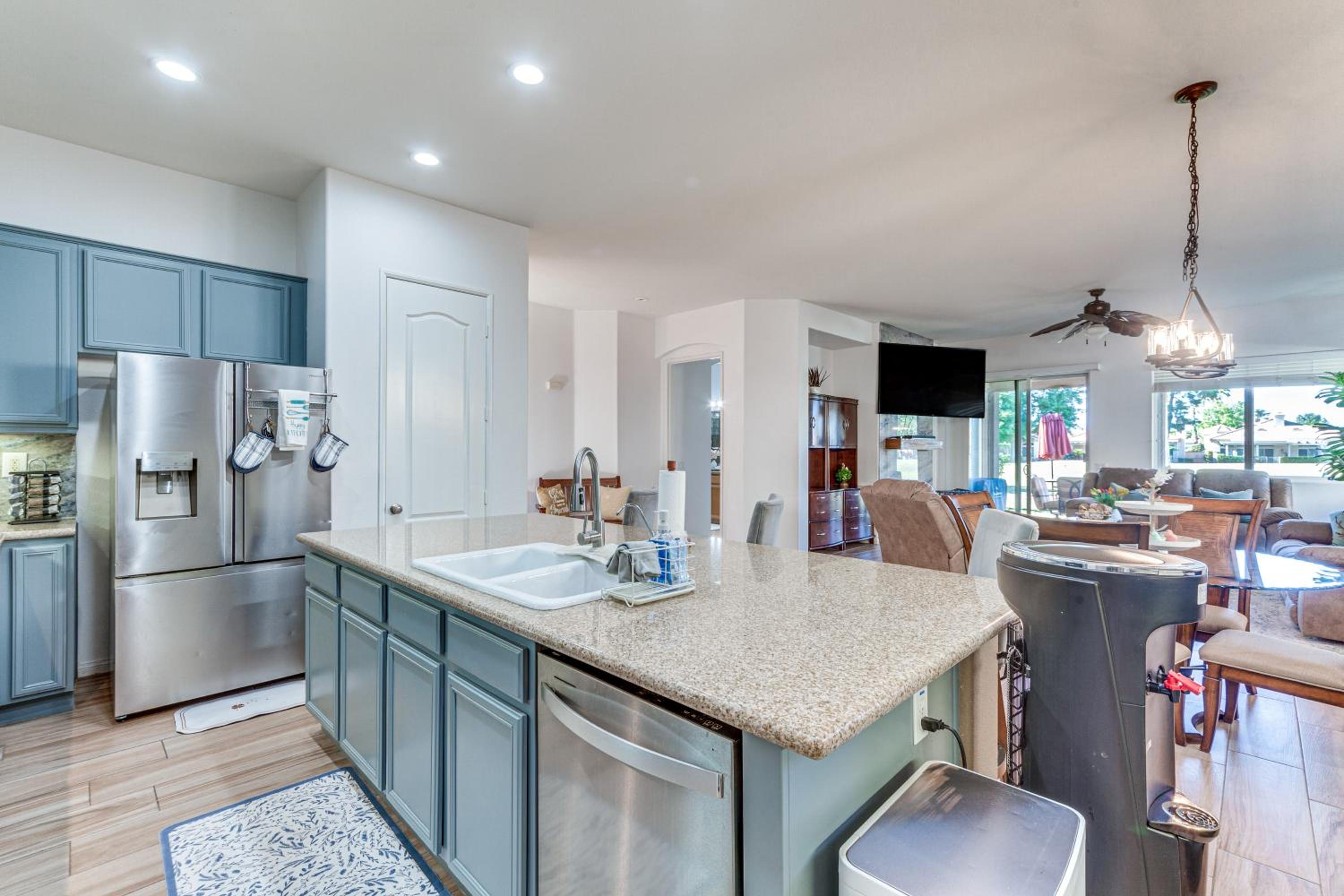 On Golf Course Quiet Indio Home with Pool Access!