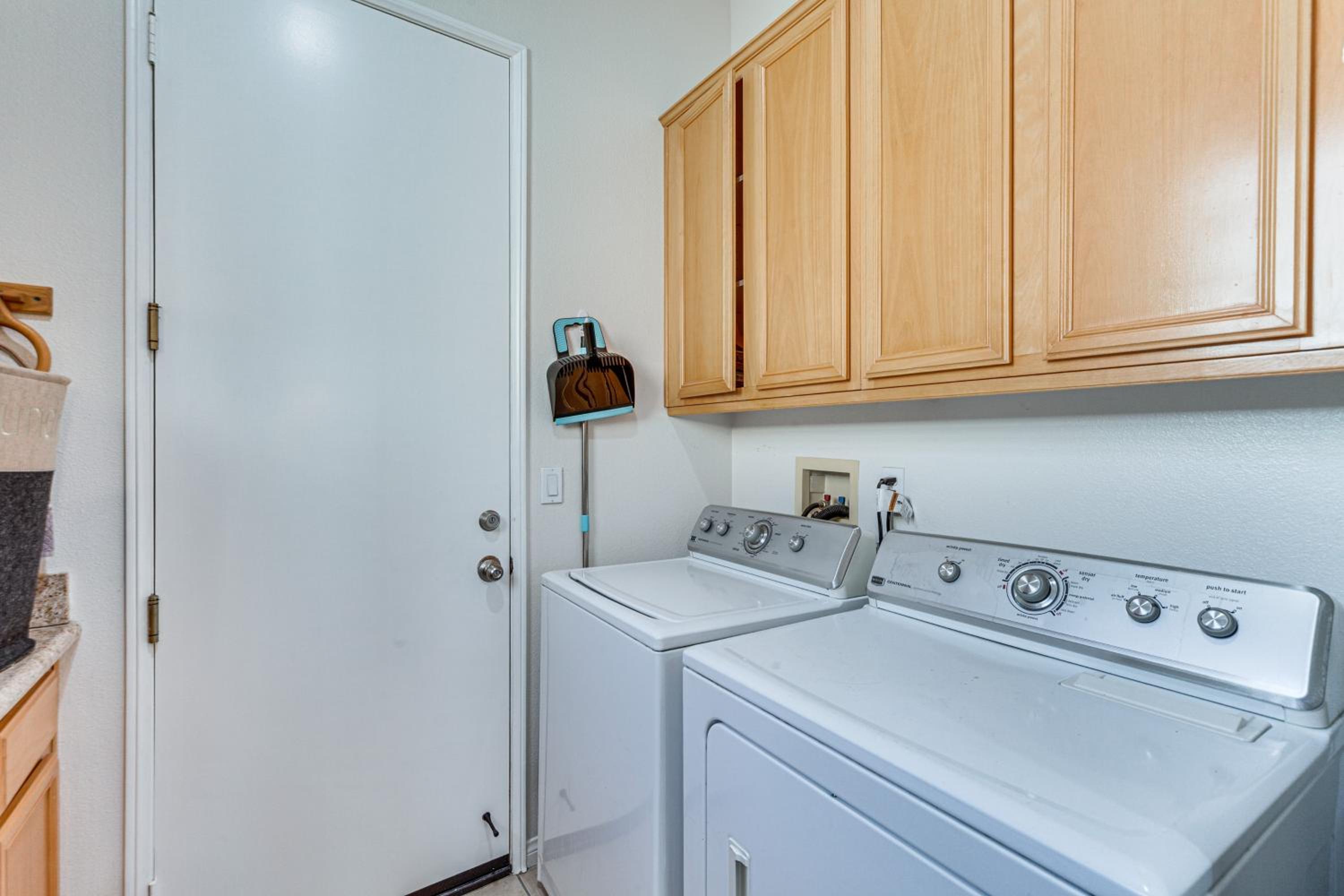On Golf Course Quiet Indio Home with Pool Access!