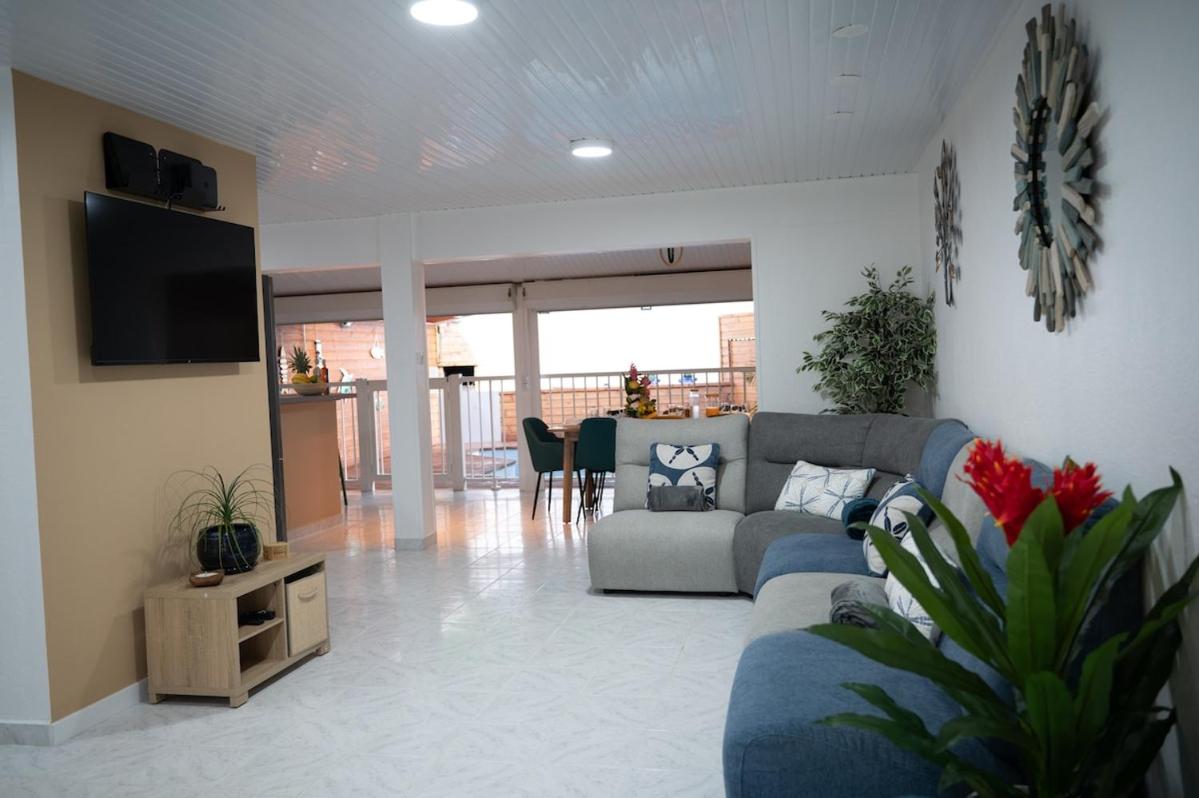 Villa JOLIS 4 chambres avec piscine en Guadeloupe