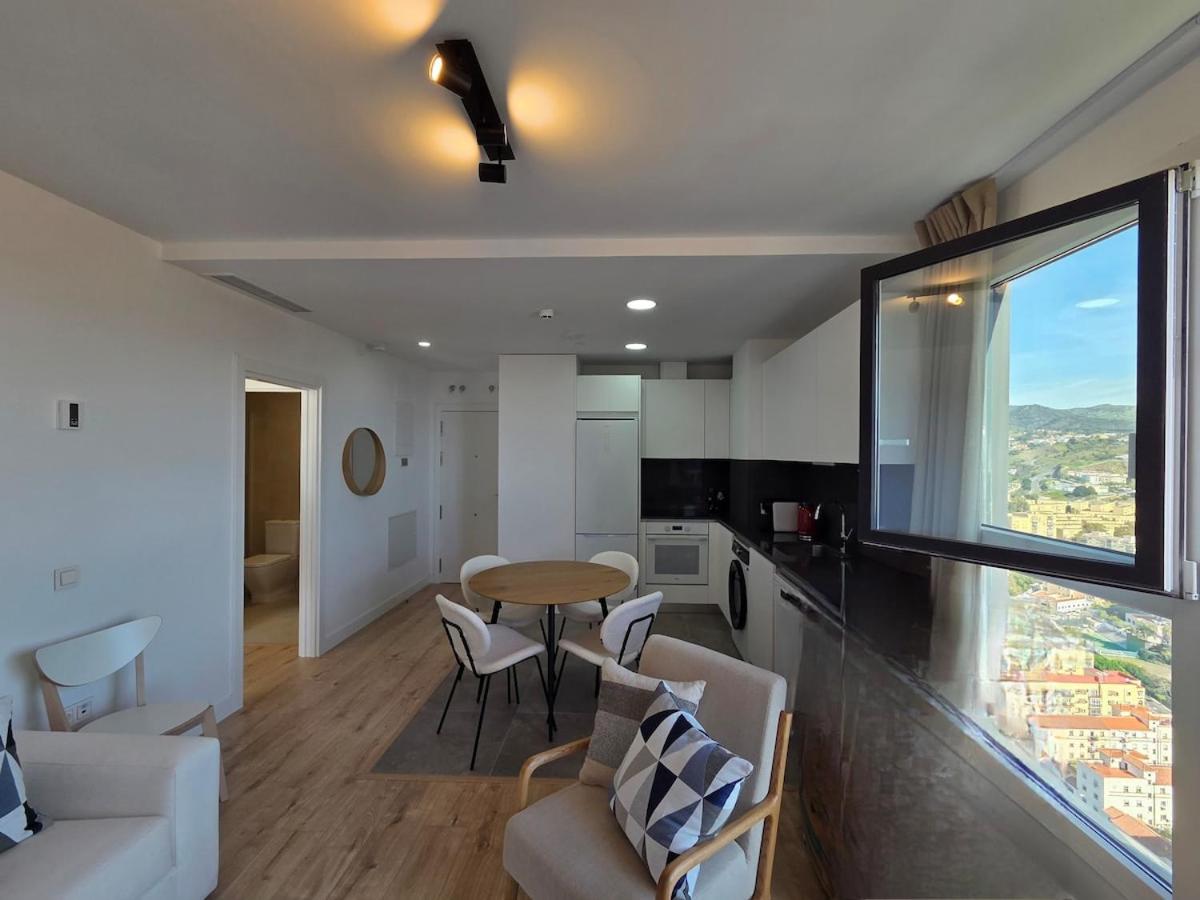Skyline VIII Pool & Coworking by ELE Apartments