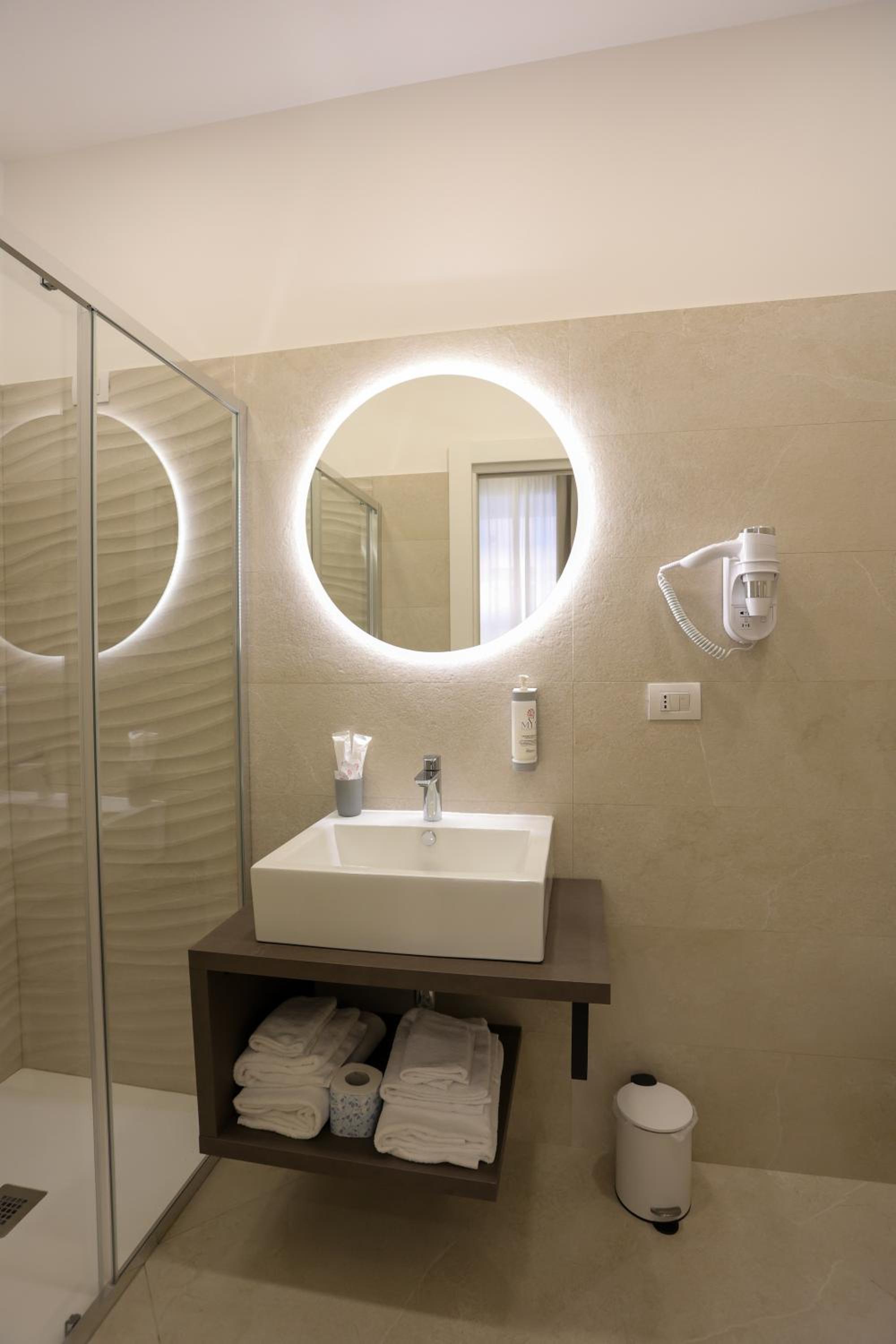 Elysium Relais