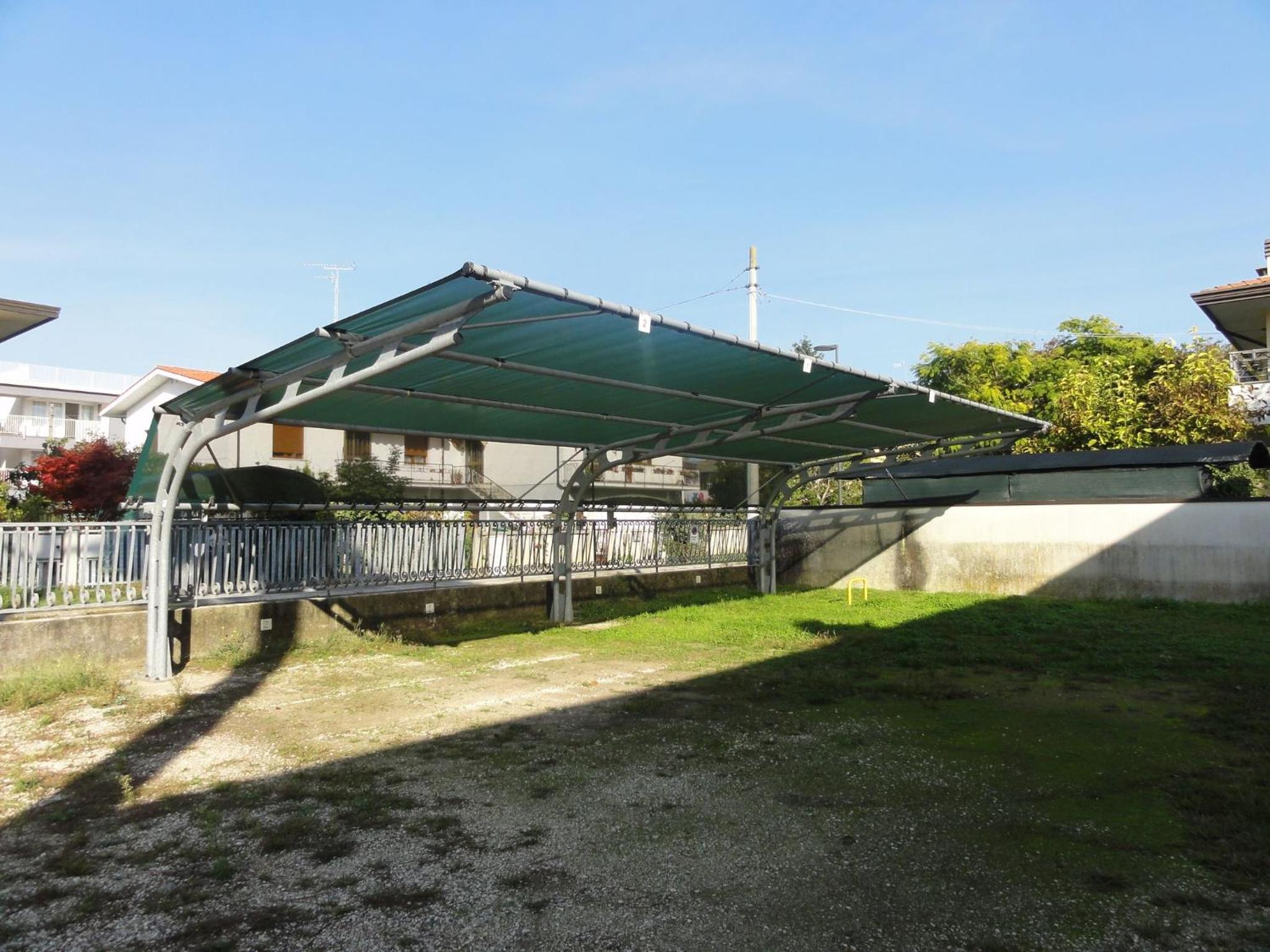 Apartment in a villa with garden