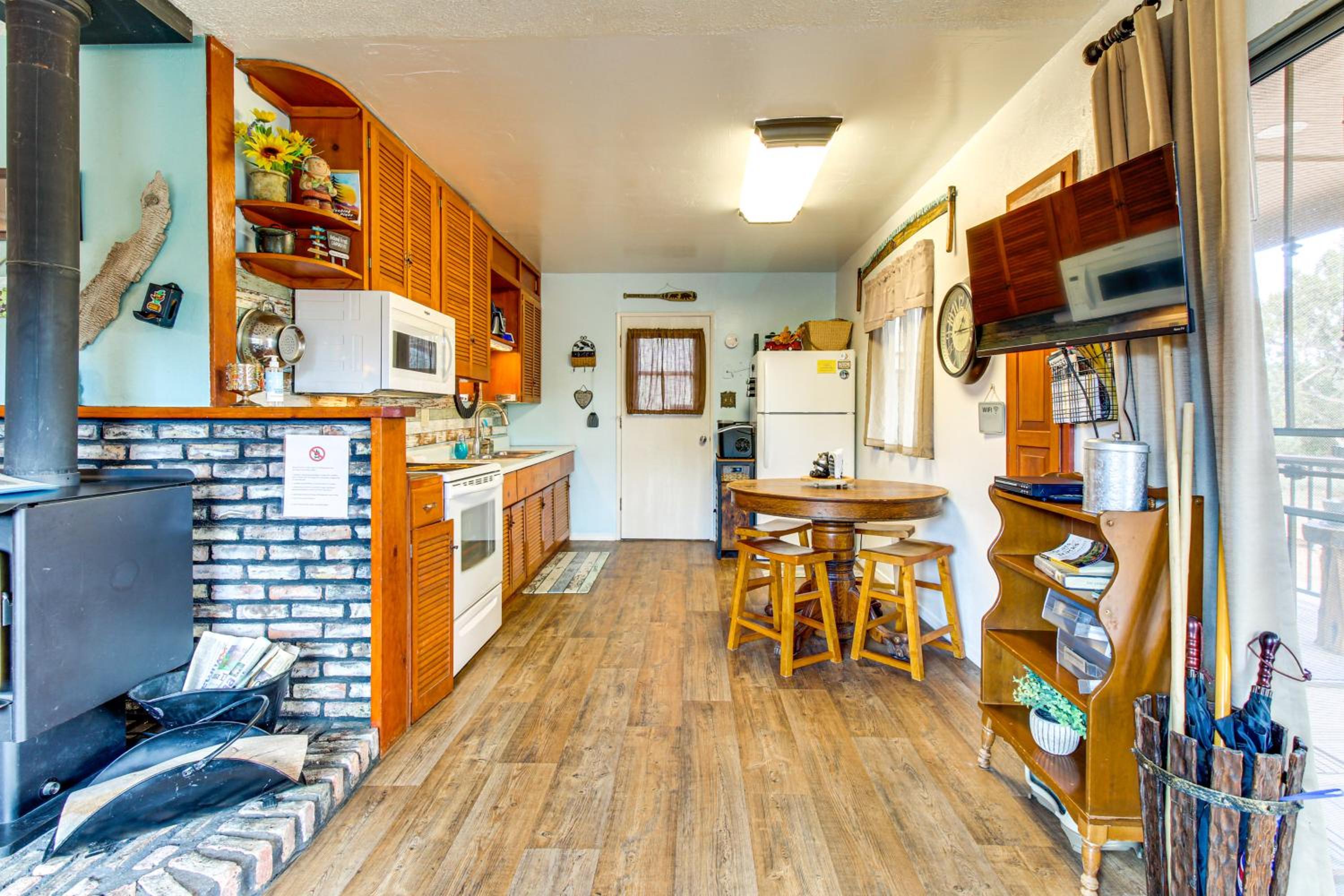Hike and Fish Family Escape with Fire Pit in Heber!