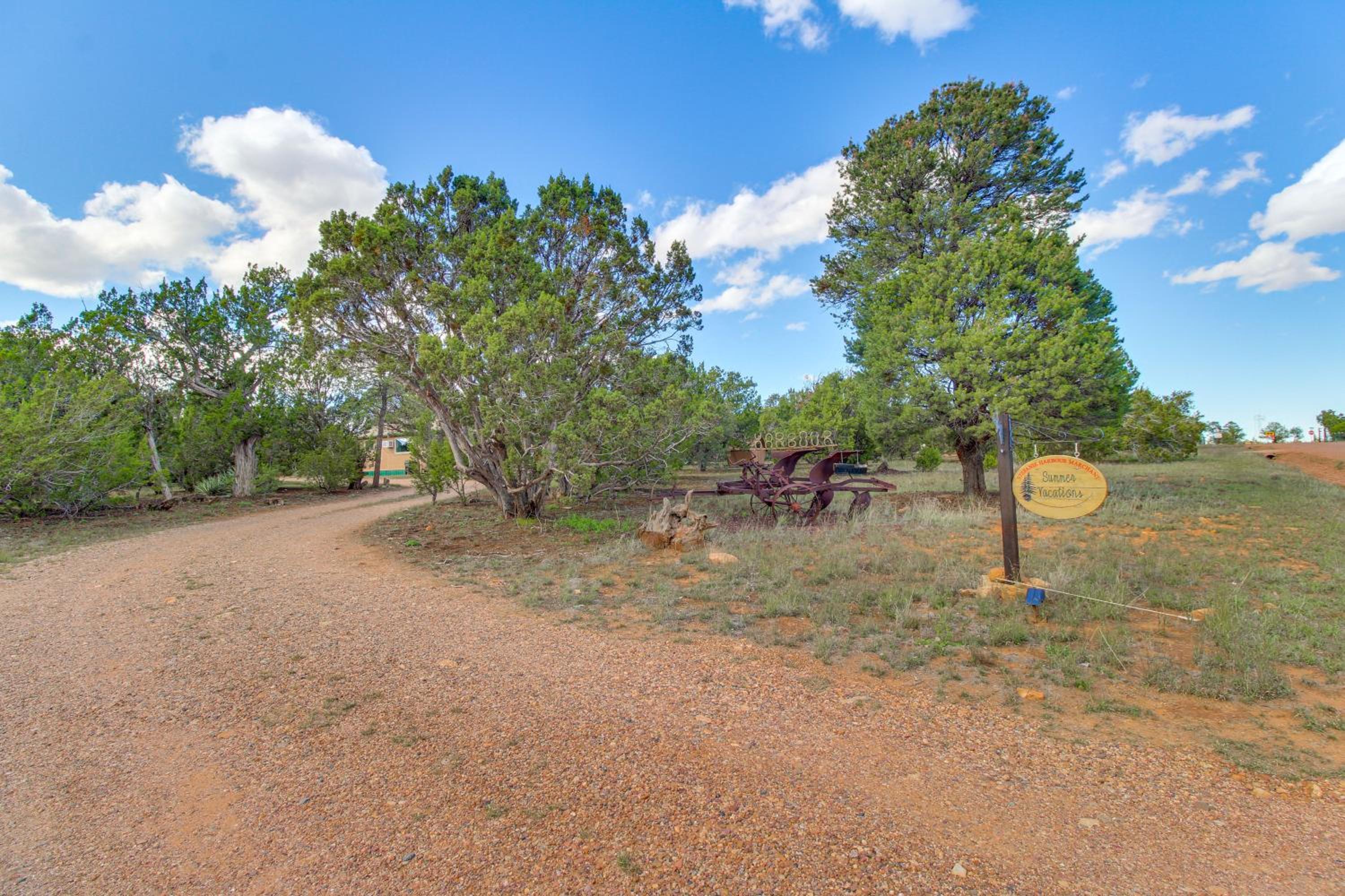 Hike and Fish Family Escape with Fire Pit in Heber!