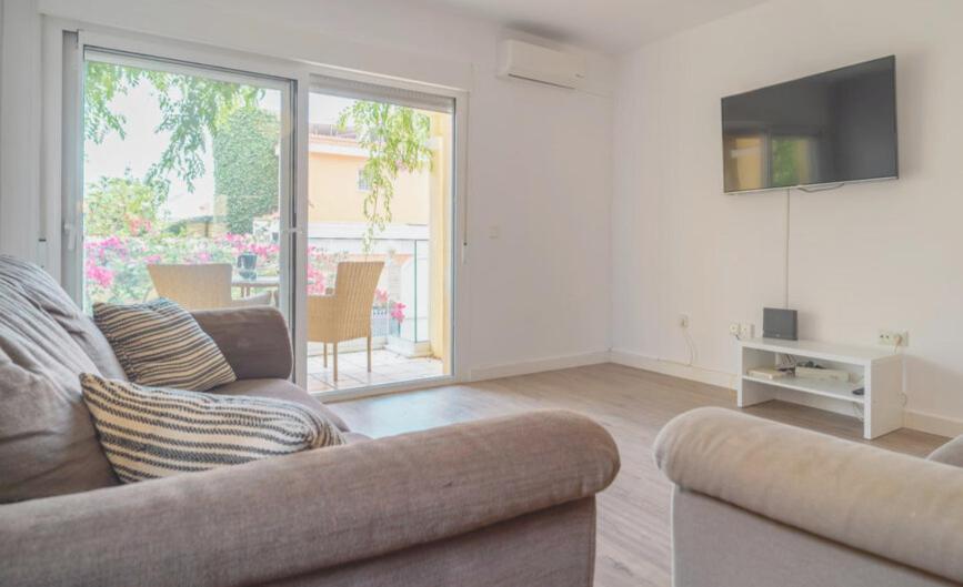 Spacious Modern Family House with sea view - Aguadulce Almeria