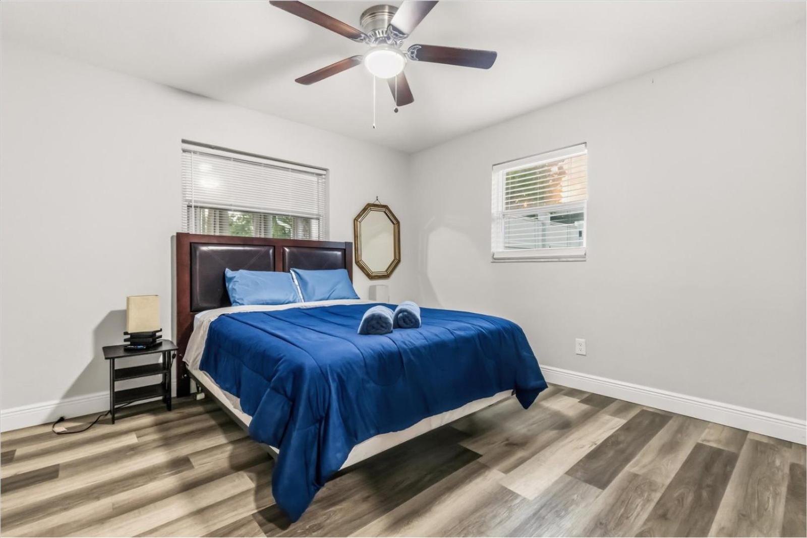 Sunny Spacious 4BR Comfort Pool
