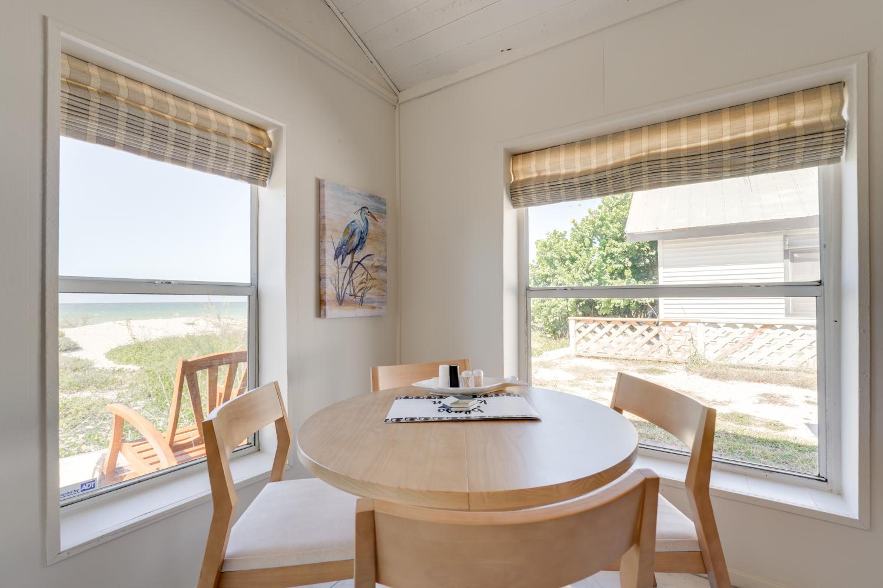 Beachfront Bliss and BBQs! Indian Rocks Beach Escape