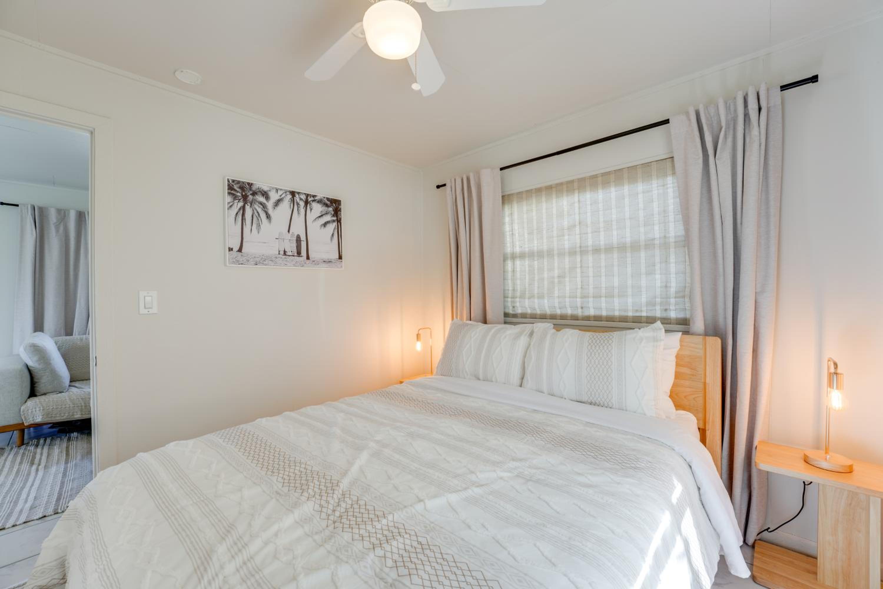 Beachfront Bliss and BBQs! Indian Rocks Beach Escape