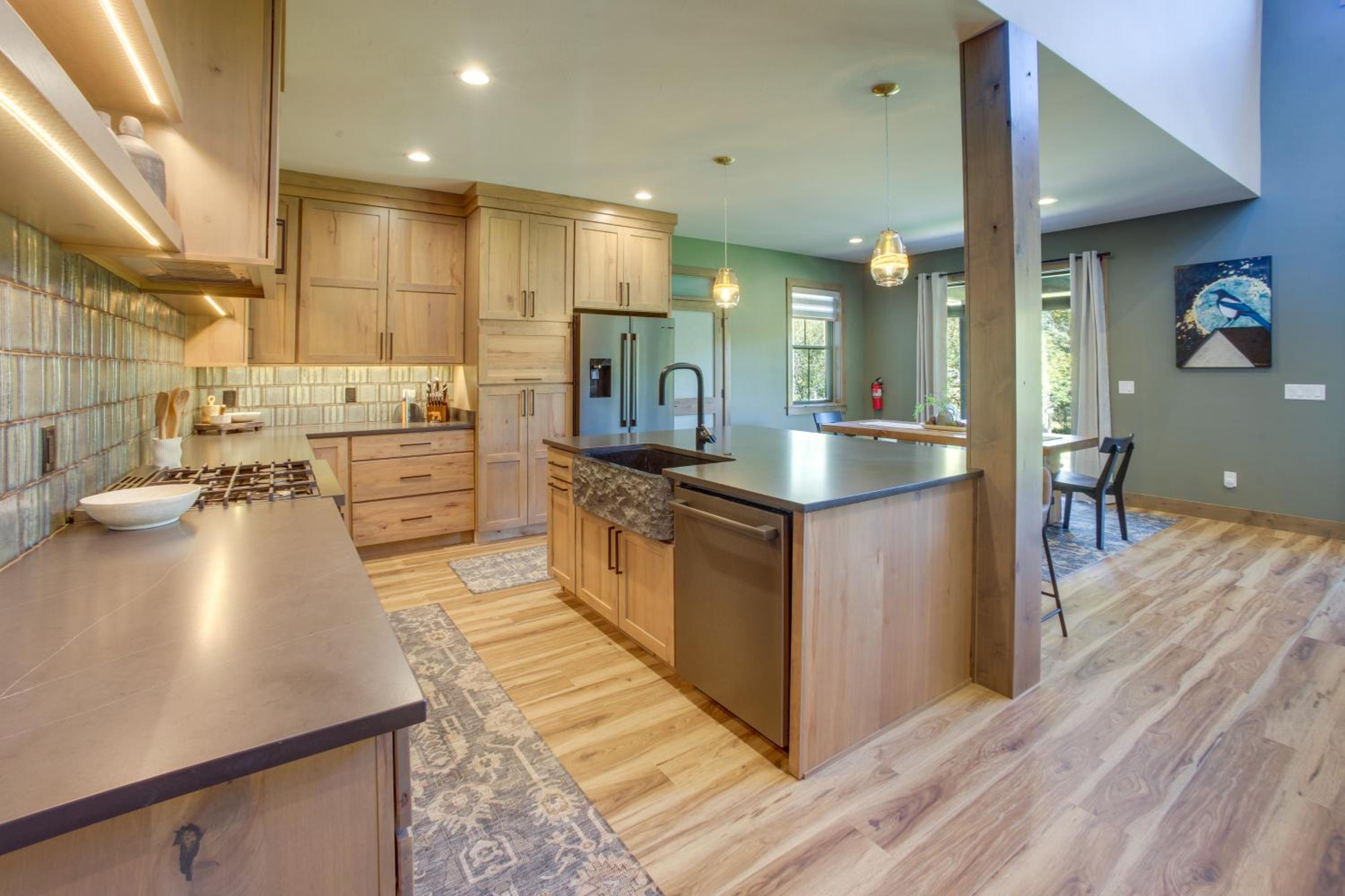 3 Mi to Dtwn Red Lodge Mtn-View Home with Hot Tub