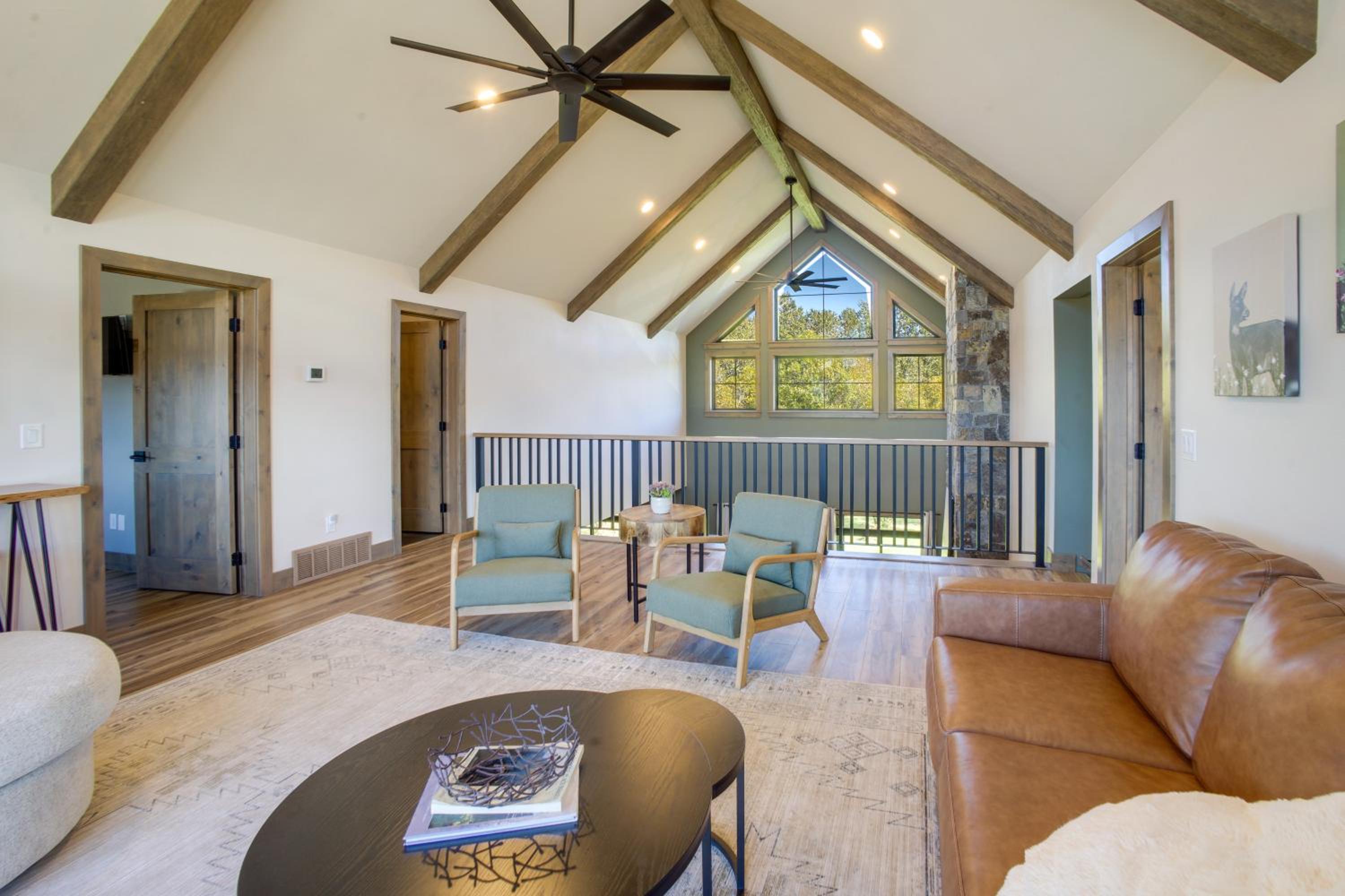 3 Mi to Dtwn Red Lodge Mtn-View Home with Hot Tub