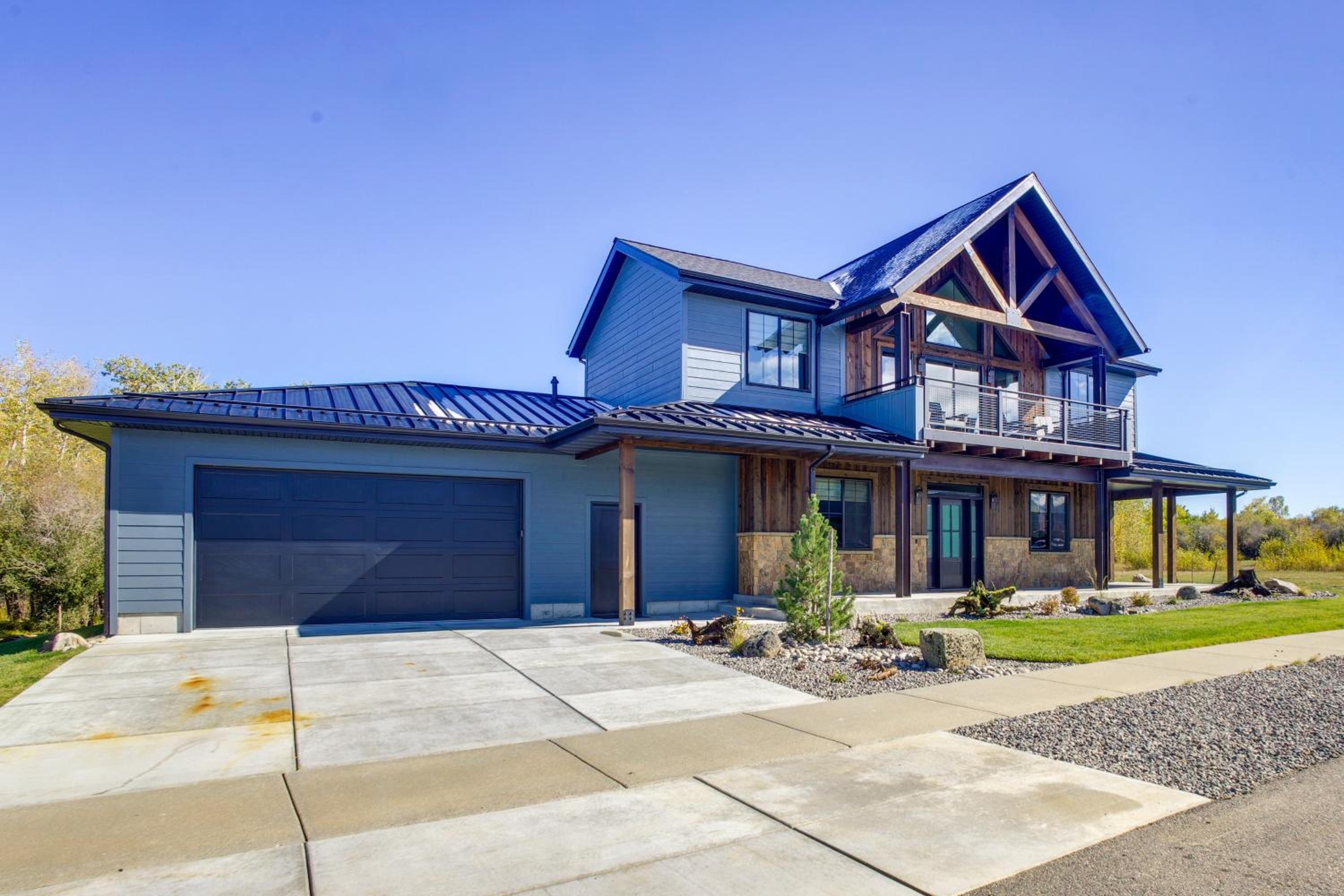 3 Mi to Dtwn Red Lodge Mtn-View Home with Hot Tub