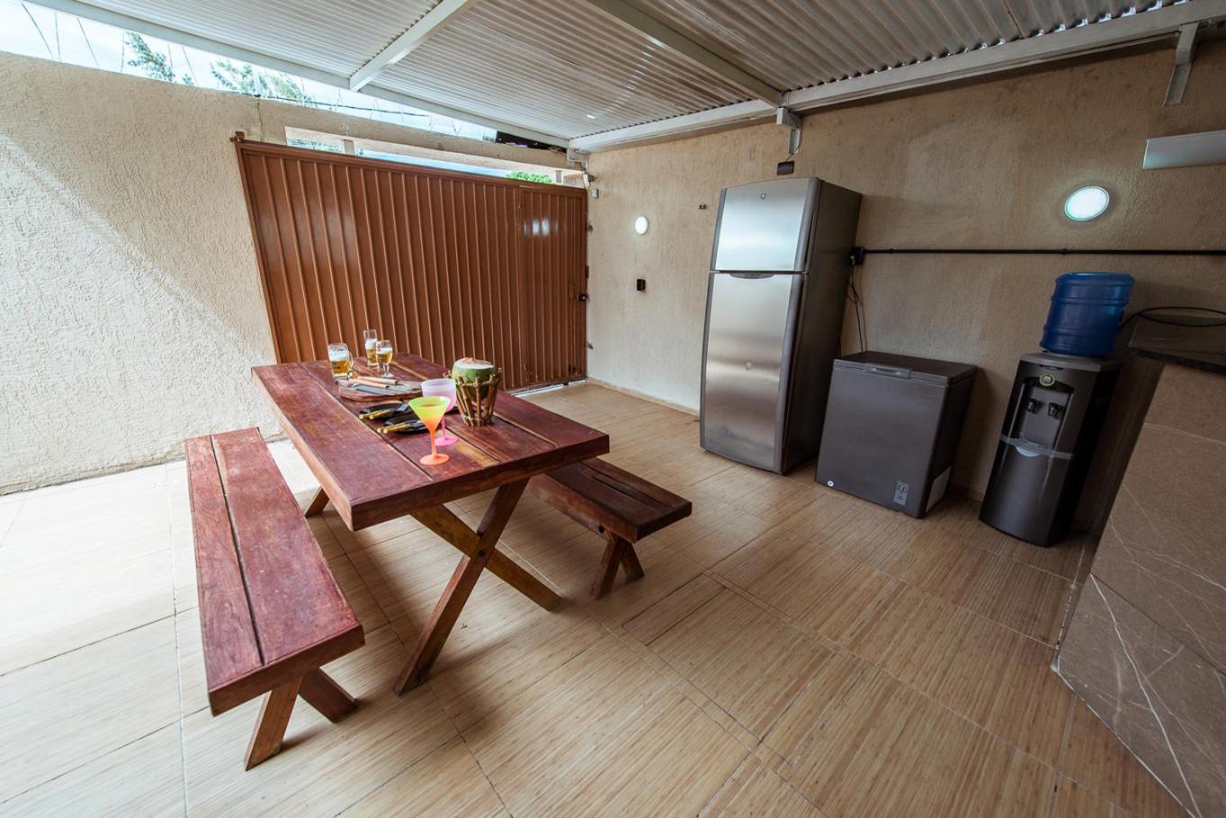 Casa em Jacuma, com piscina, 5 suites e fliperama