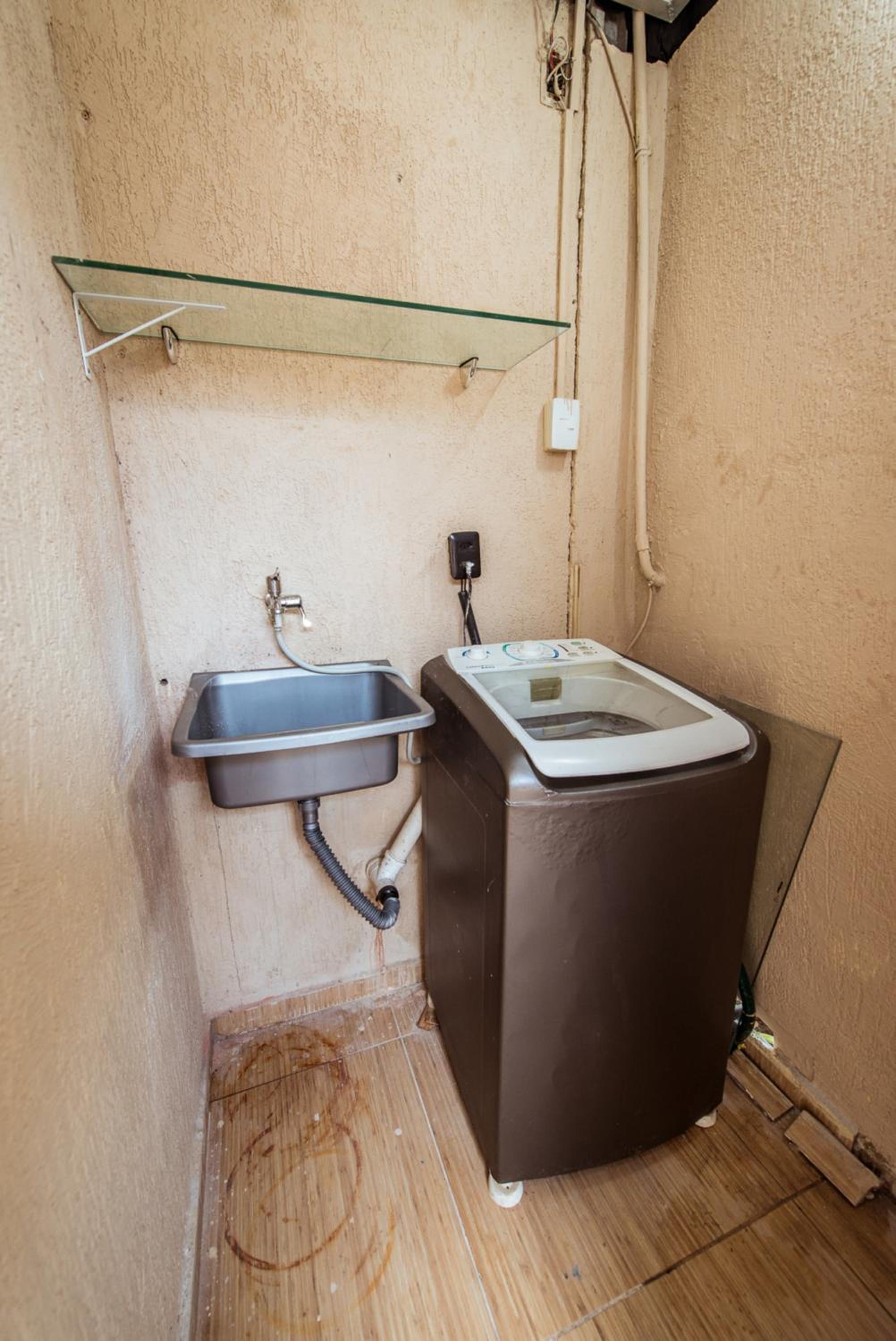 Casa em Jacuma, com piscina, 5 suites e fliperama