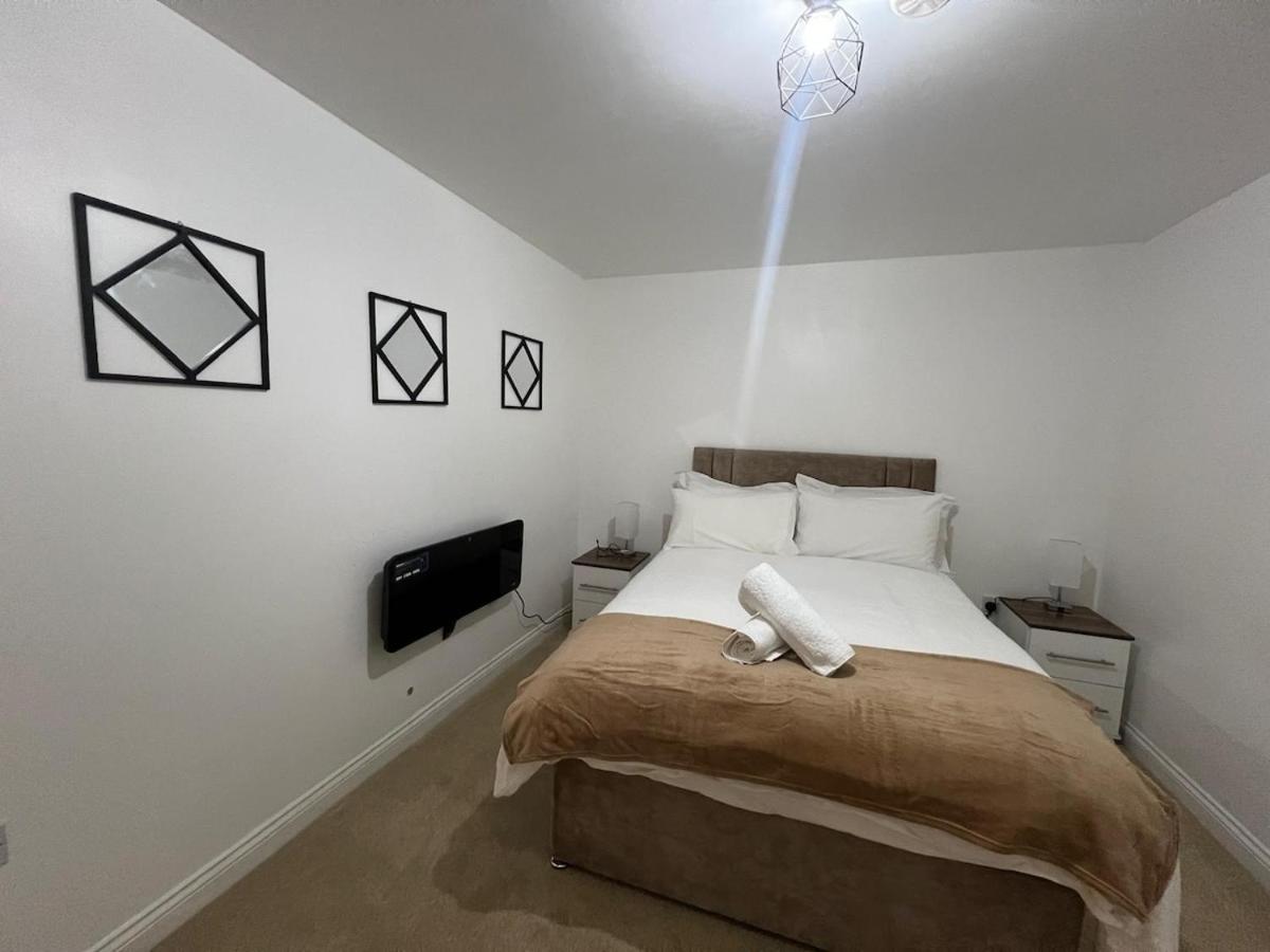Stylish 2 bed Duplex Apartment - Birmingham