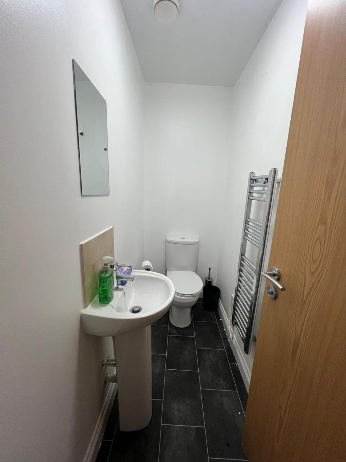 Stylish 2 bed Duplex Apartment - Birmingham