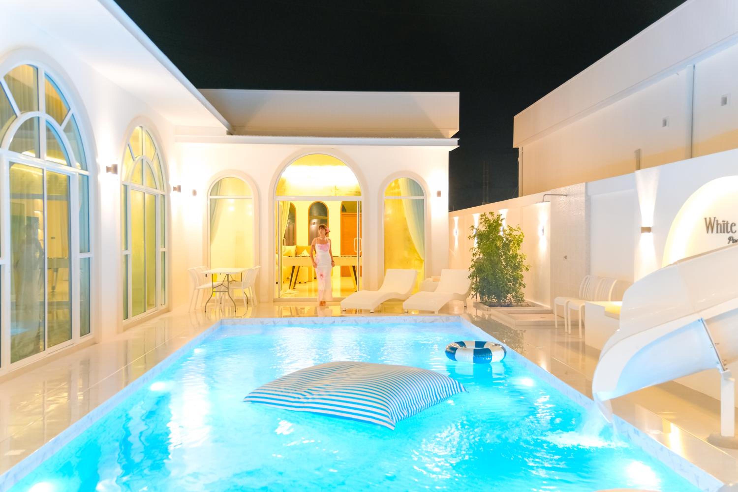 White Heaven Pool Villa Pattaya
