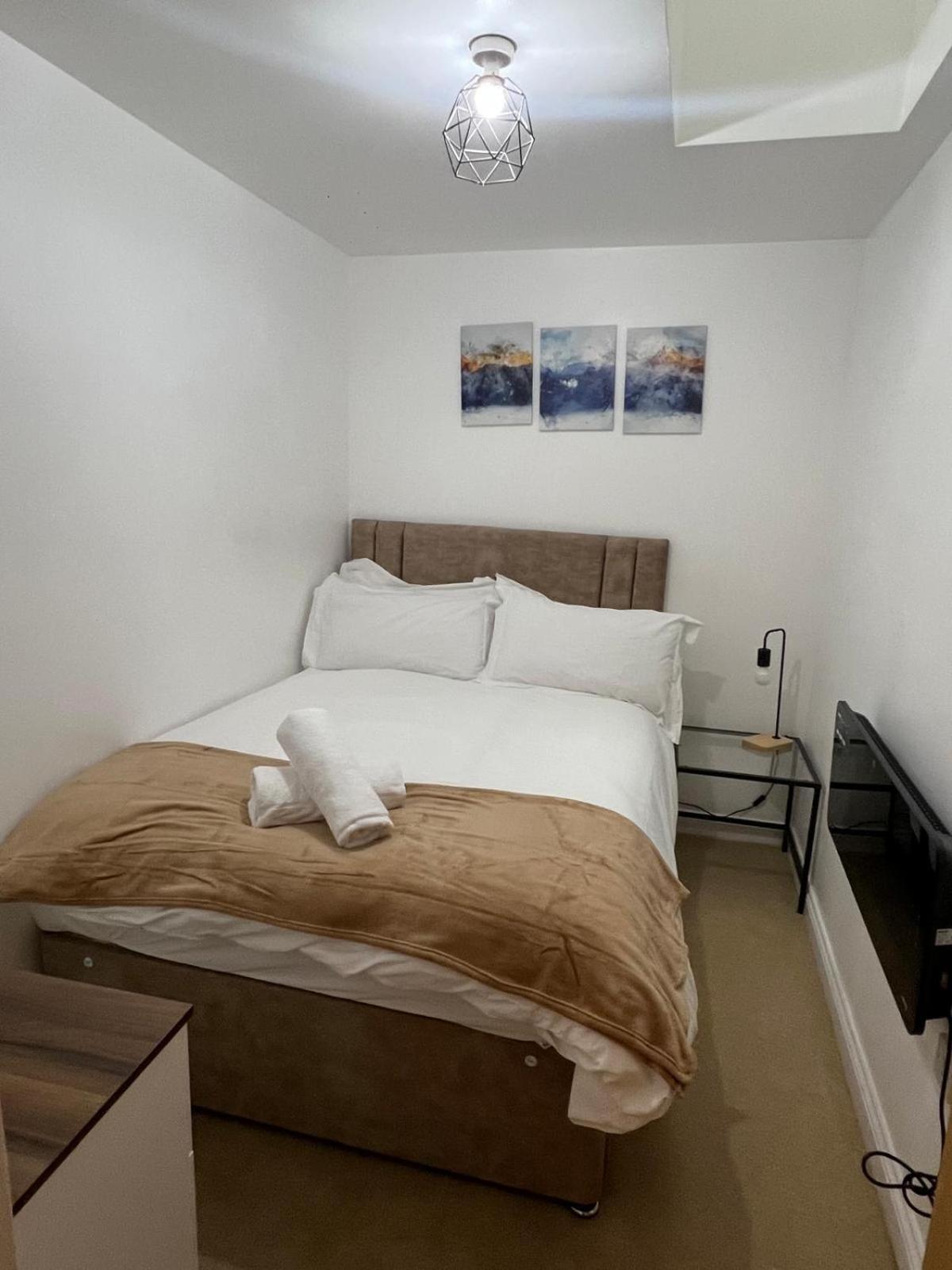 Stylish 2 bed Duplex Apartment - Birmingham