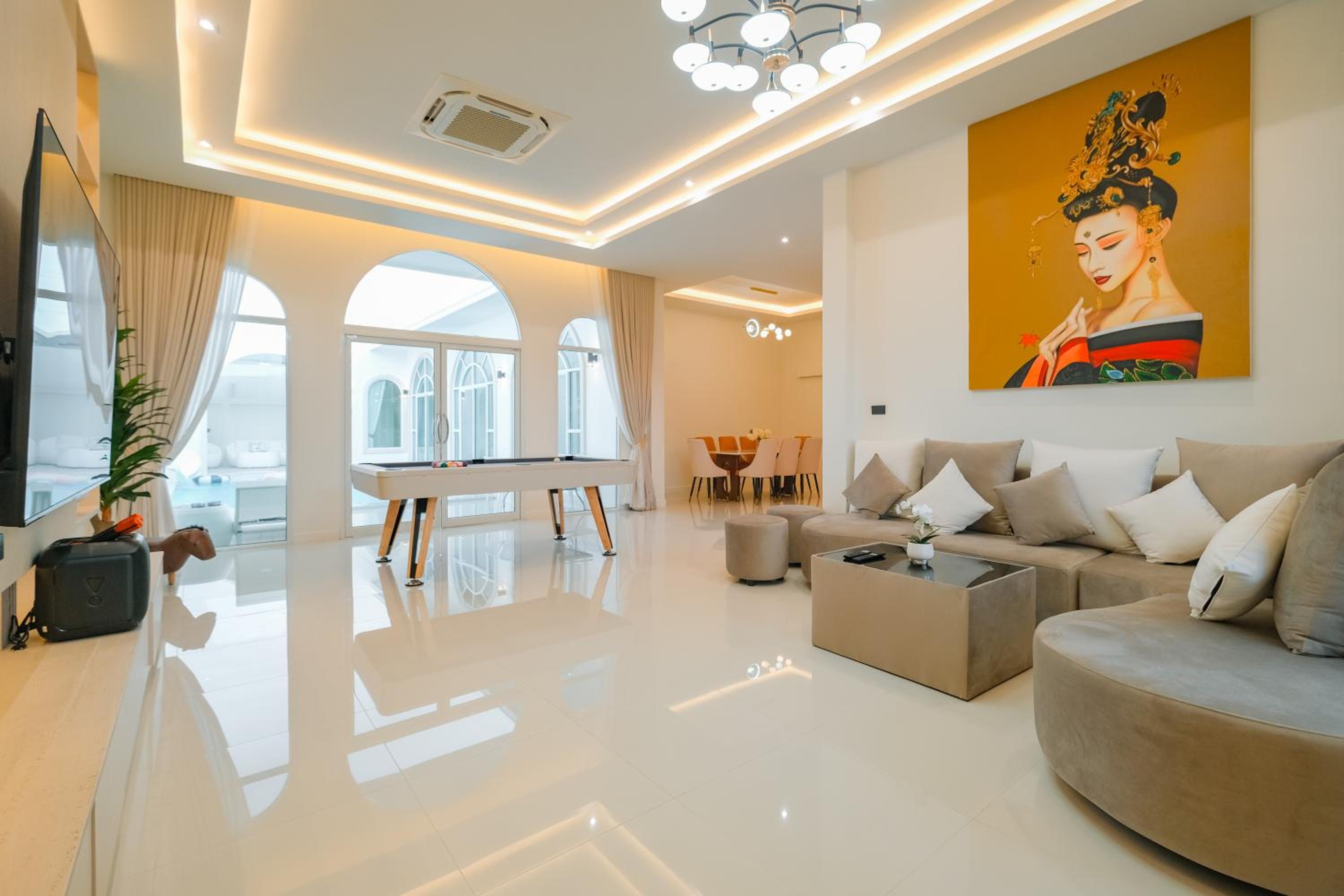 White Heaven Pool Villa Pattaya