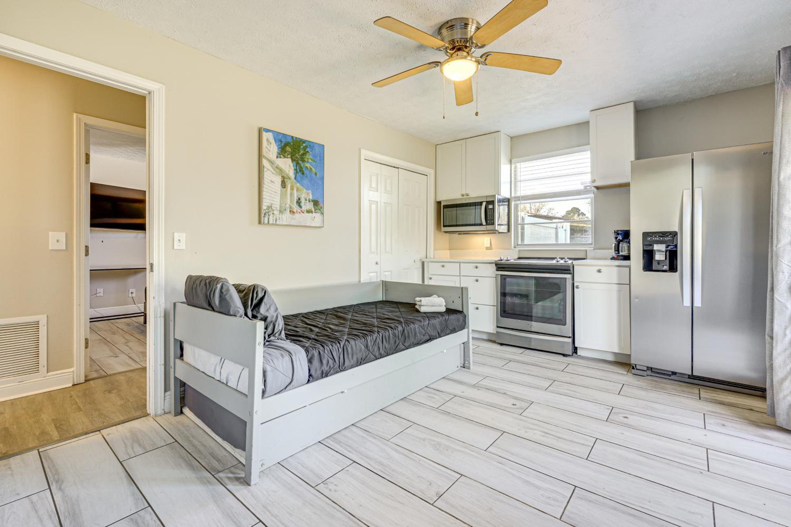 Waterfront JAX Townhome with River Access!