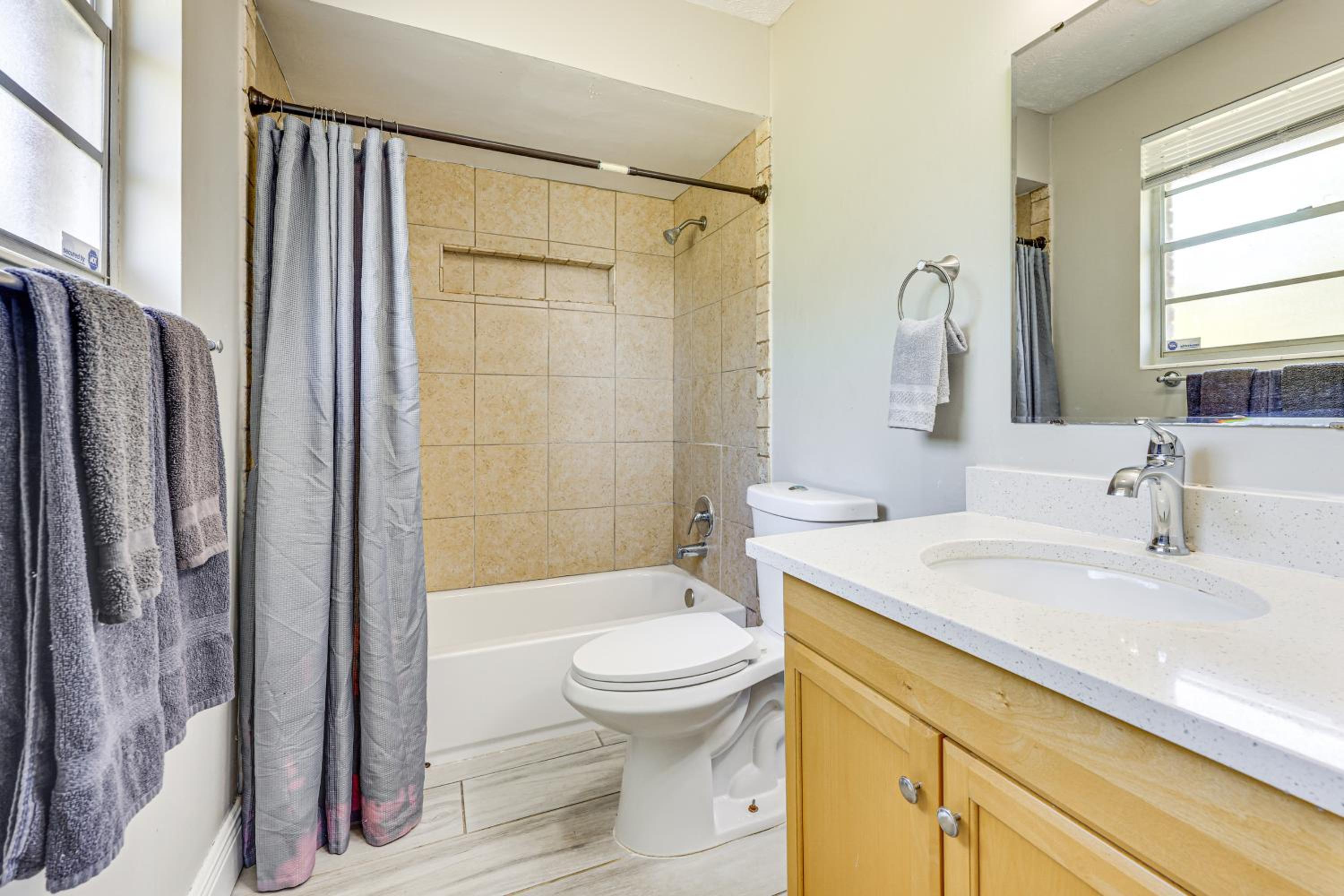 Waterfront JAX Townhome with River Access!