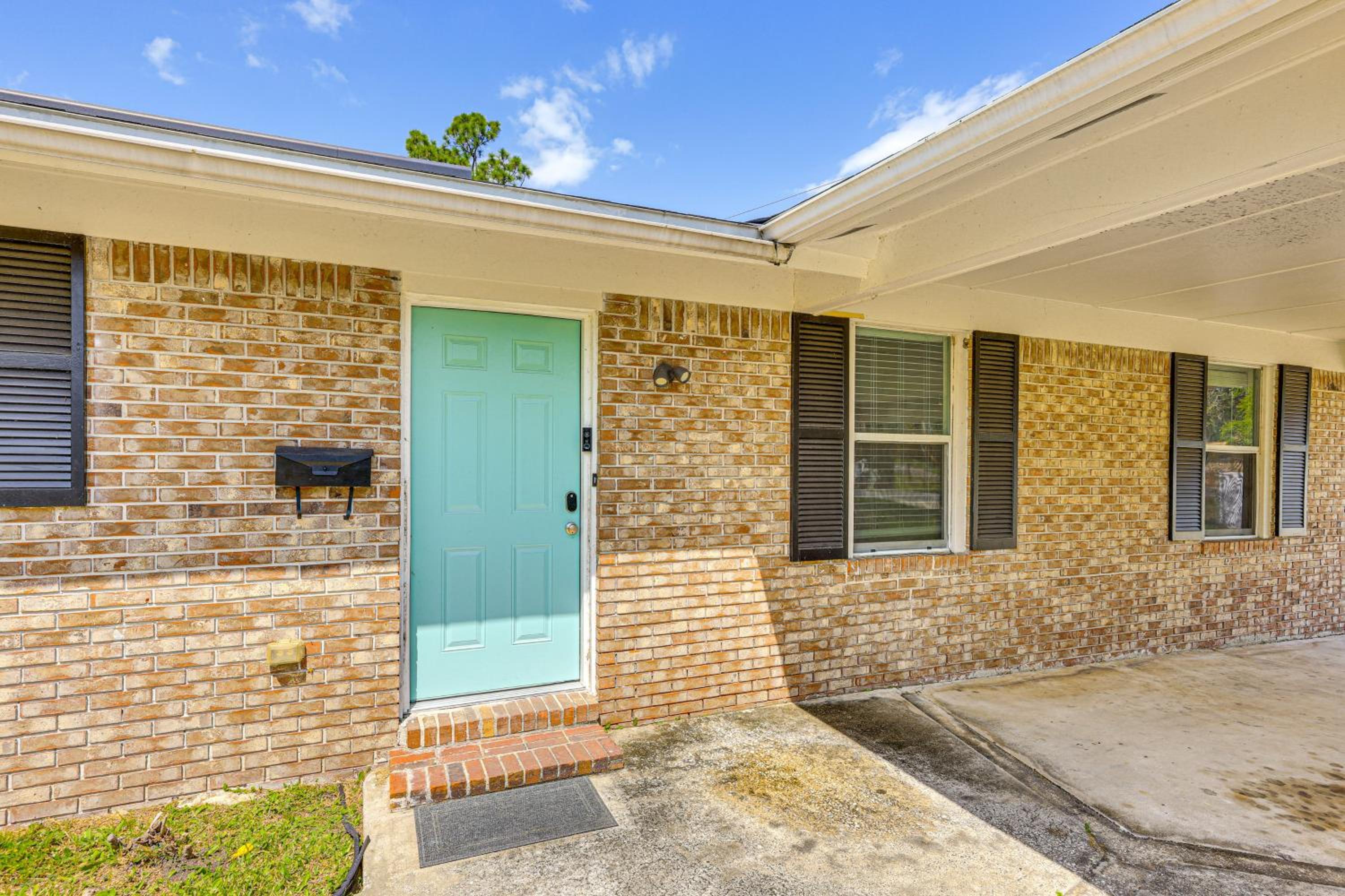 Waterfront JAX Townhome with River Access!