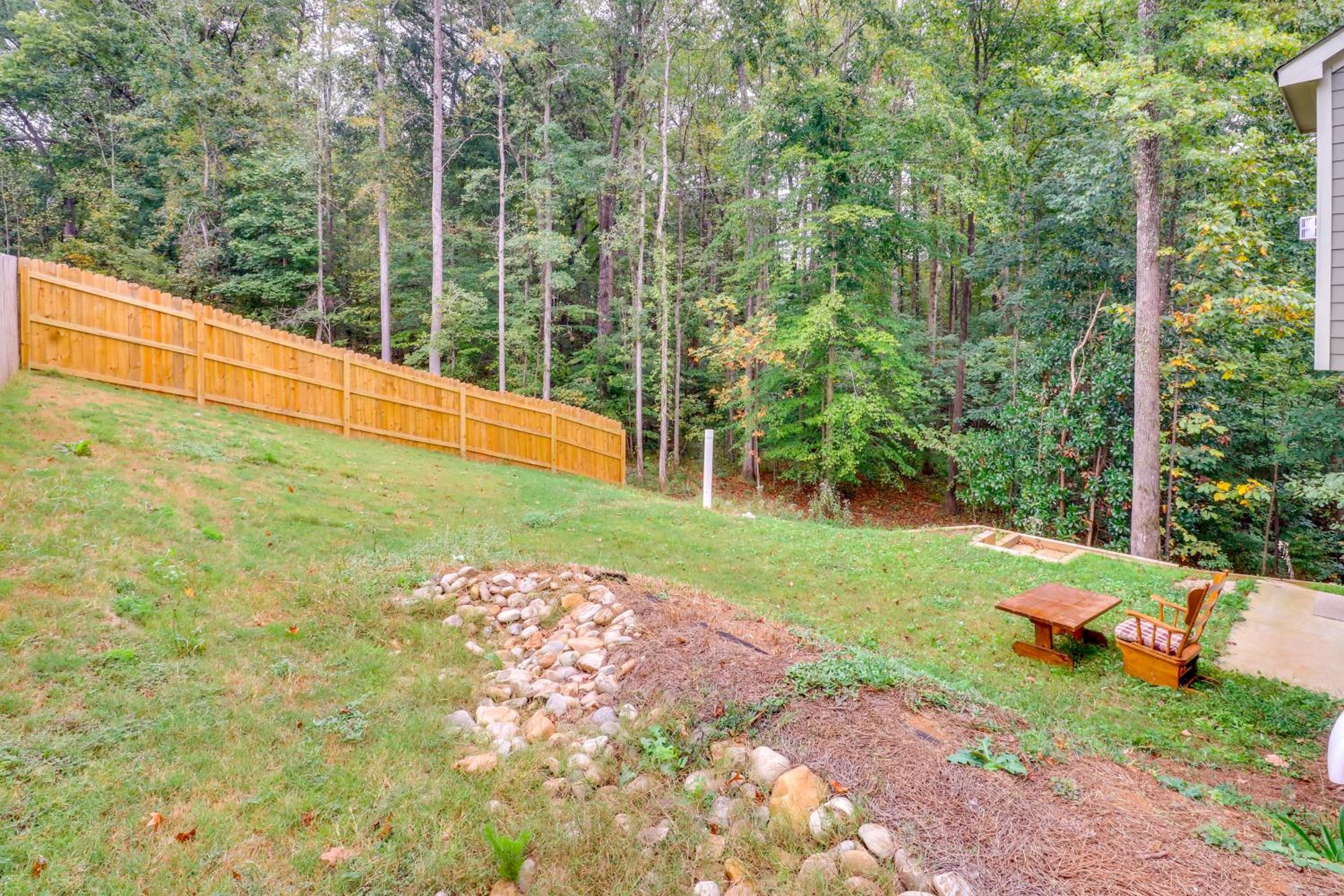 Easy I-20 Access Family Escape with Deck in Decatur