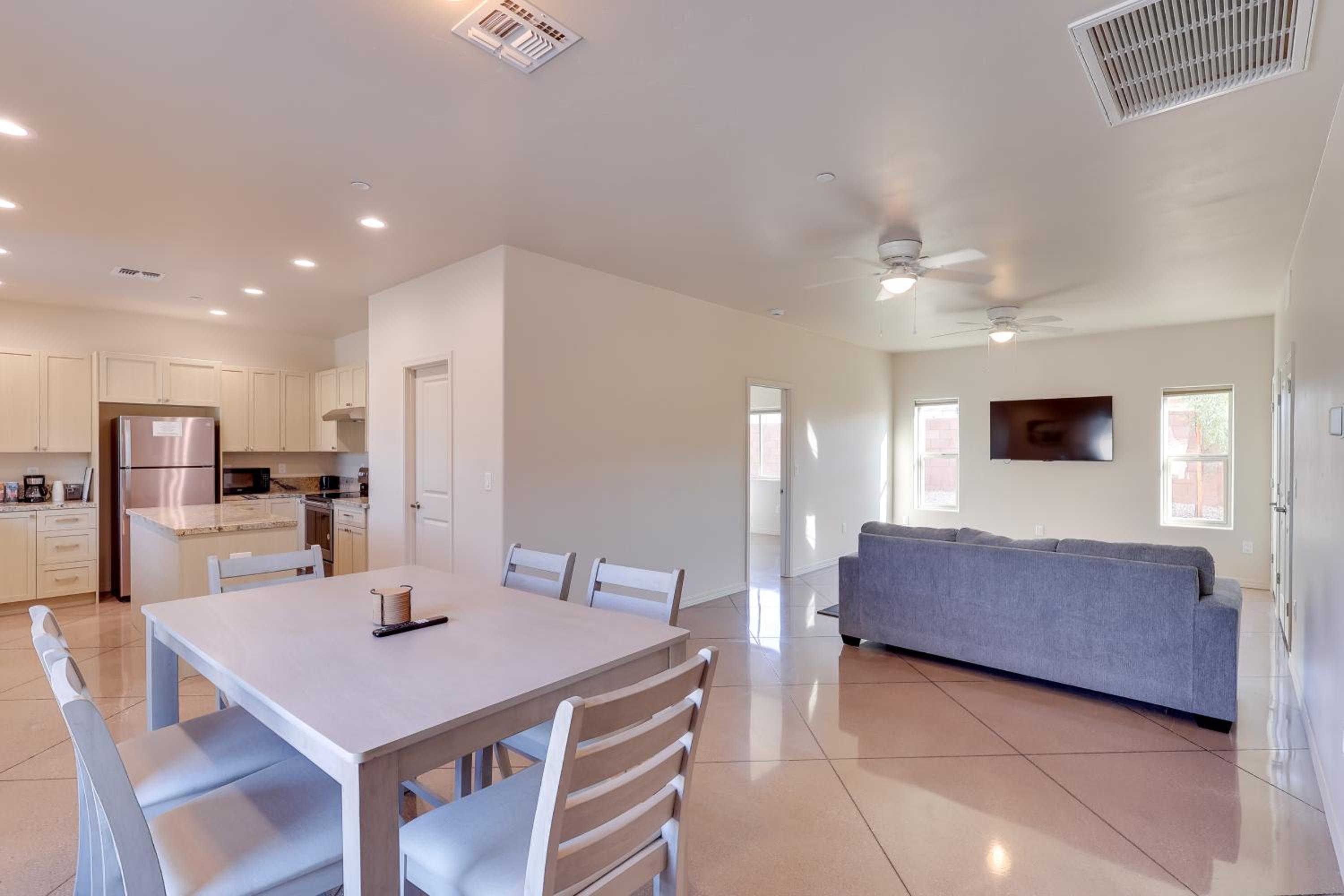Desert Escape Near Lake Havasu and London Bridge!