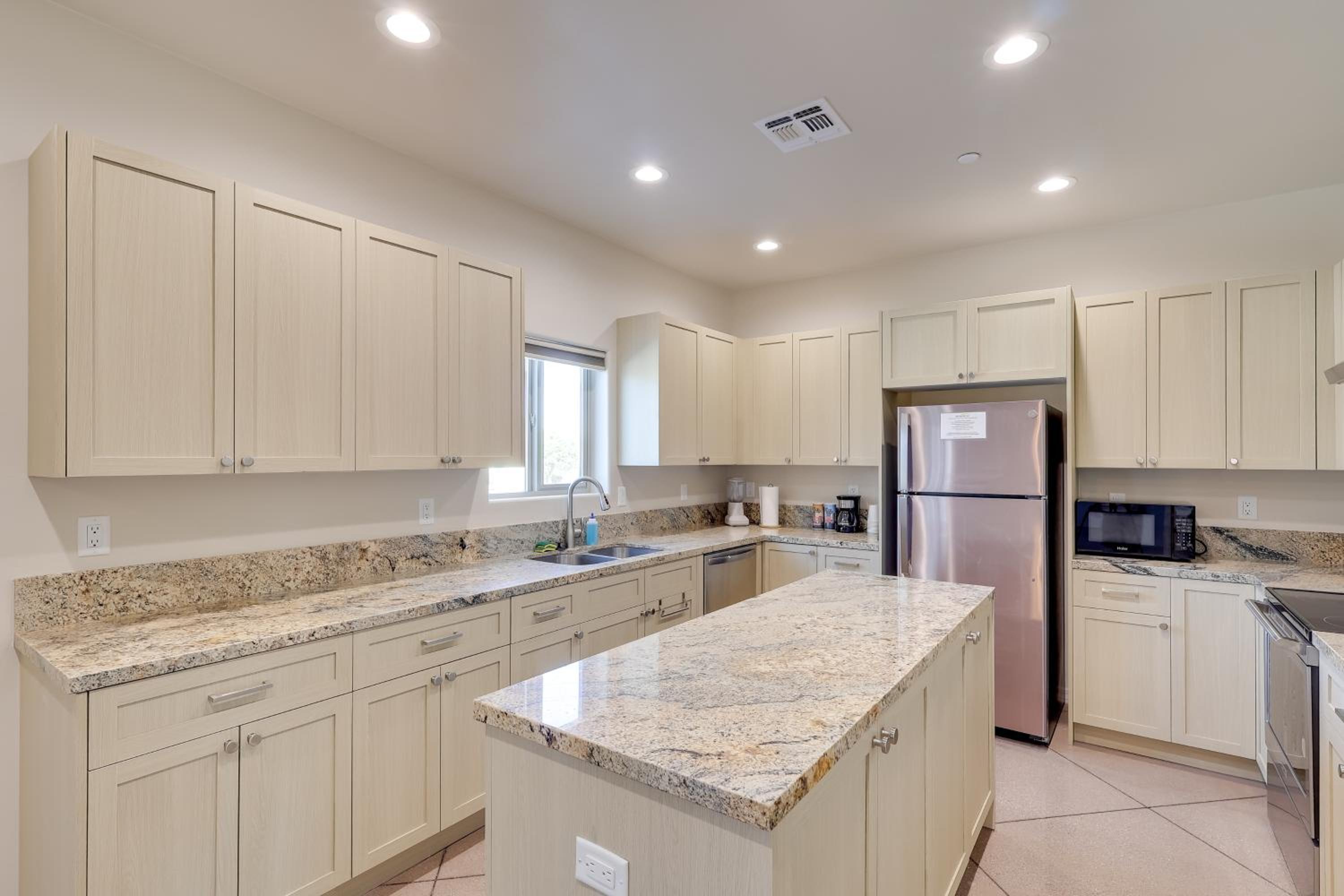 Desert Escape Near Lake Havasu and London Bridge!
