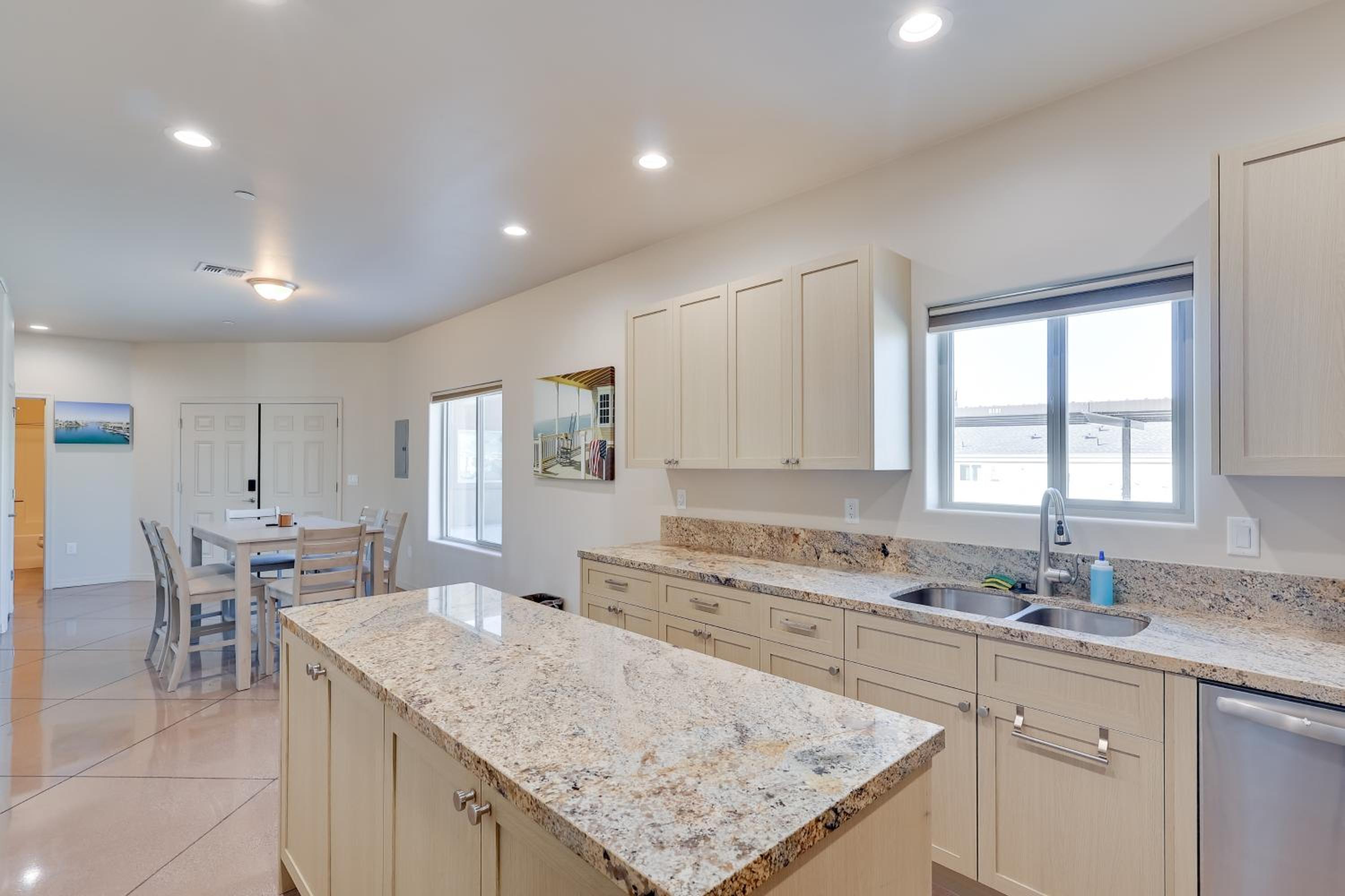 Desert Escape Near Lake Havasu and London Bridge!