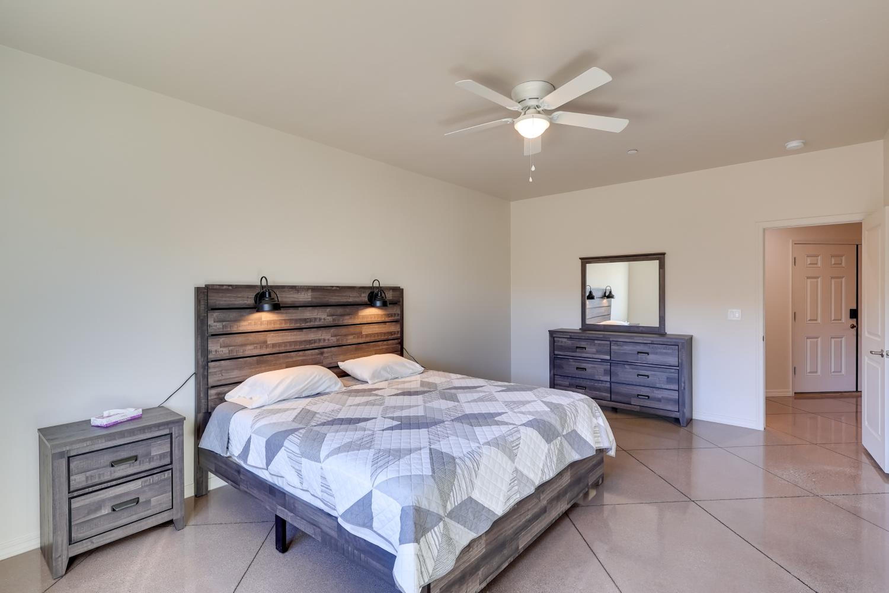 Desert Escape Near Lake Havasu and London Bridge!