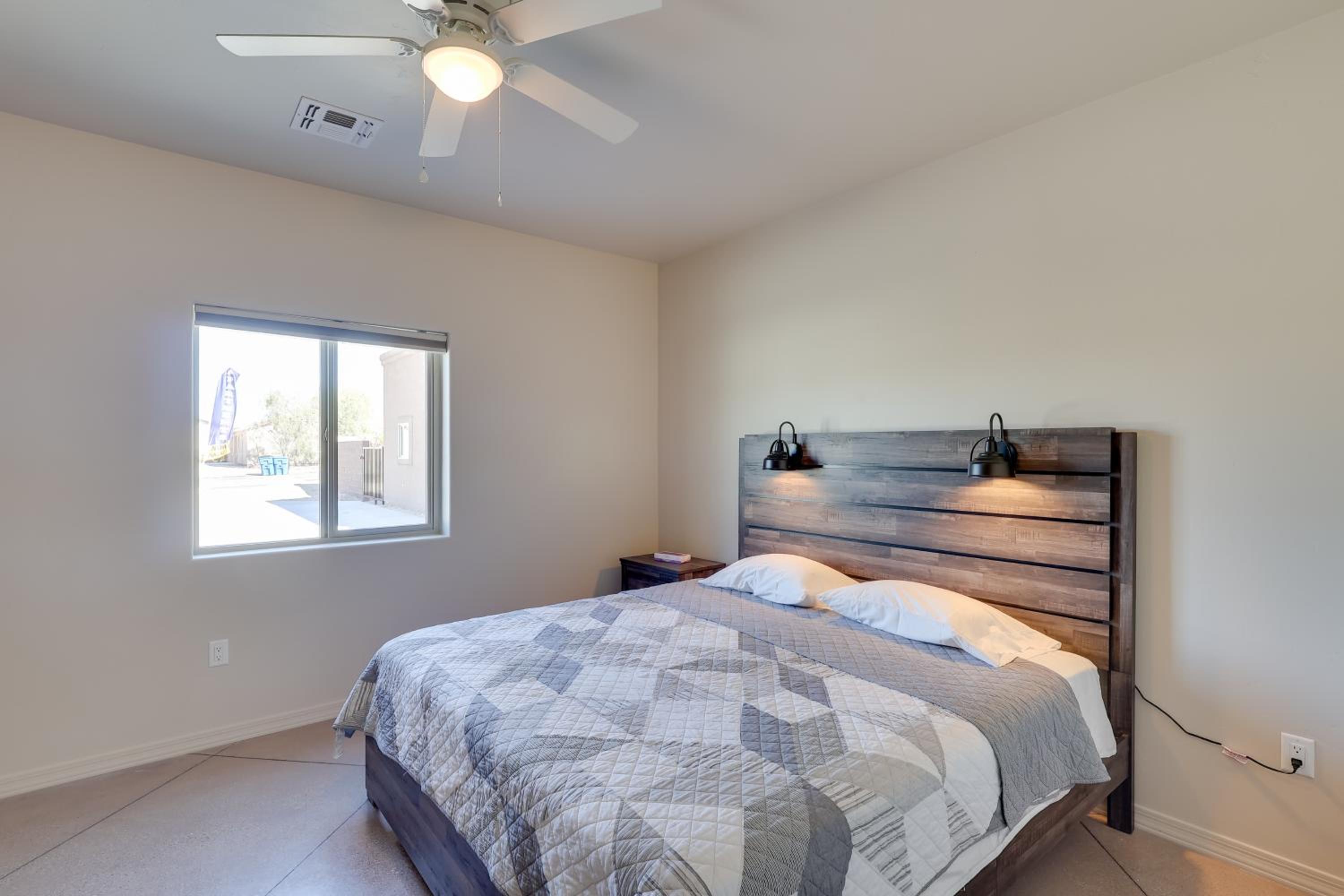 Golf, Hike and Boat! Bright Lake Havasu City Apt